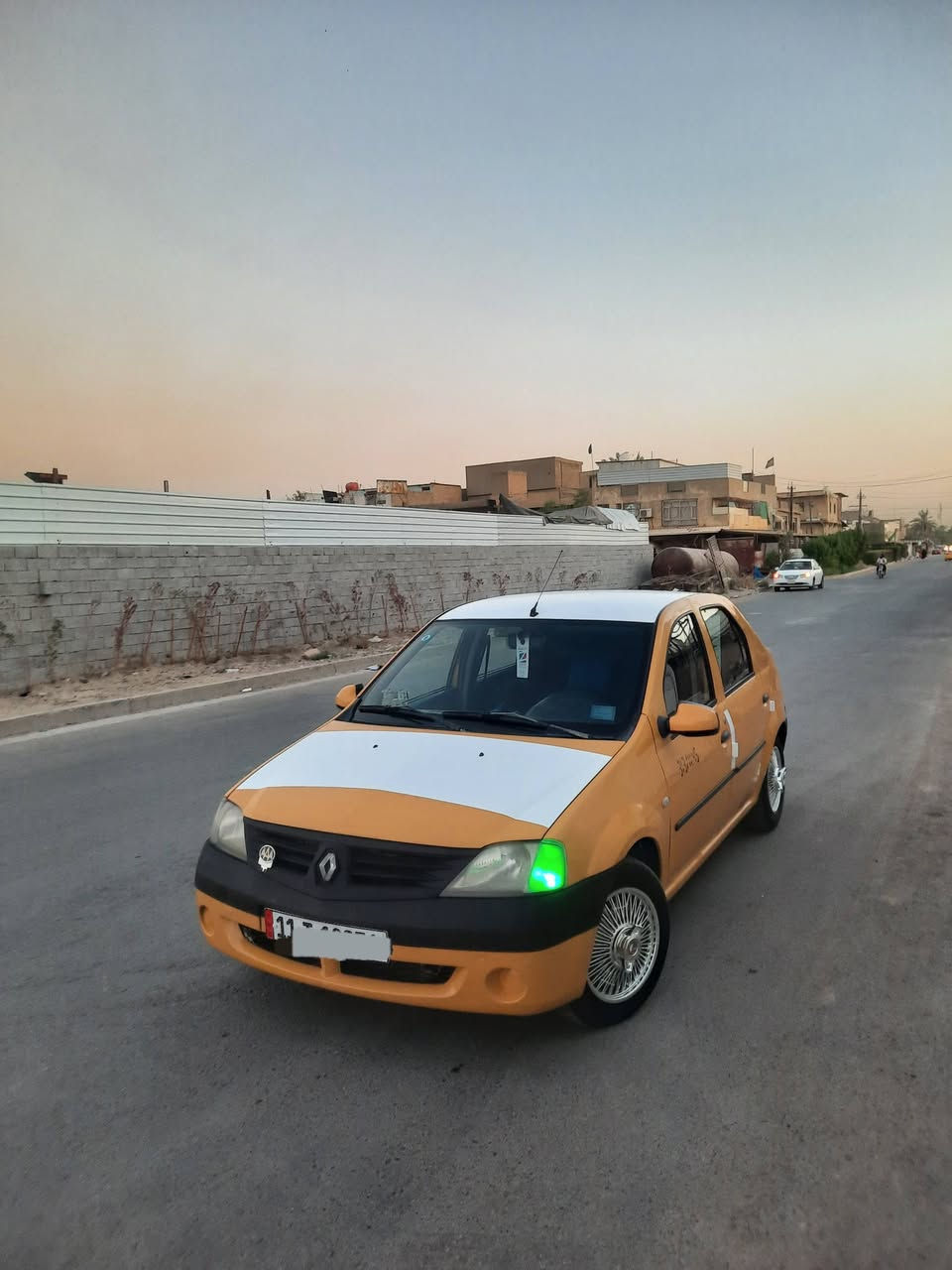 السلام عليكم
رينو لوكان فحل باور ستيرن موديل 2009 رقم بغداد مشروع وطني مصفرة هيئة وغرامات سنوية وهزة ورقم جدد تحويل مباشر محرك وكير مكفولات تدفئة تبريد صدر خلفي امامي كيجات كهربائيات كلها شغاله السيارة جاهزة مابيه اي ضربة بيه صبغ الداير مال الجاملغات والباقي شوف العين السعر 35 مجالها جدا بسيط للشراي مكاني بغداد الاتصال على ***********
