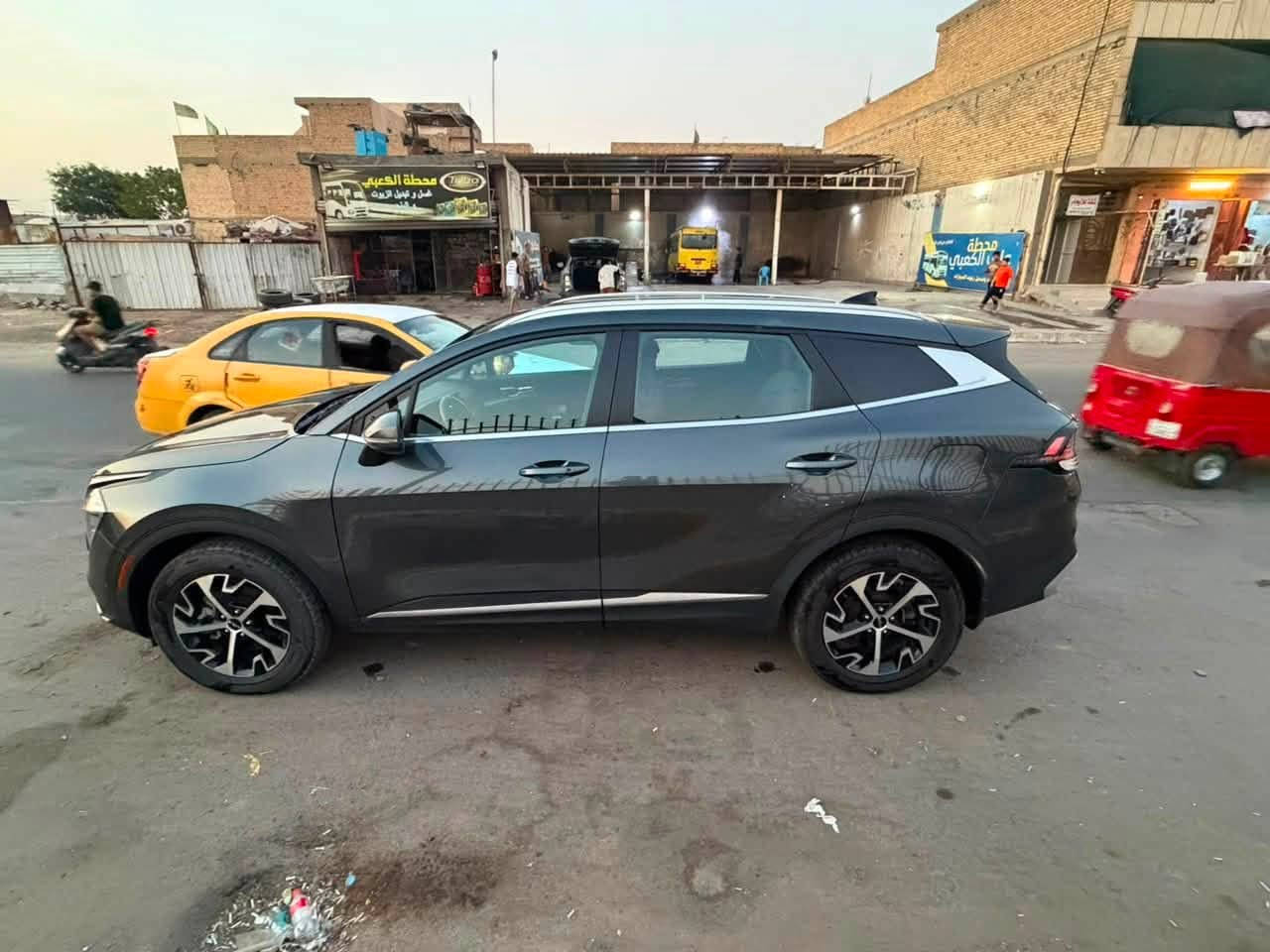 سلام عليكم
سبورتج موديل ٢٠٢٣ هايبرد للبيع فقط
موصفات
كشنات جلد + تدفه
كامره خلفيه
تشغيل بصمه
مكان السياره شعب
سعرها ١٧٥ وبيها مجال
***********
