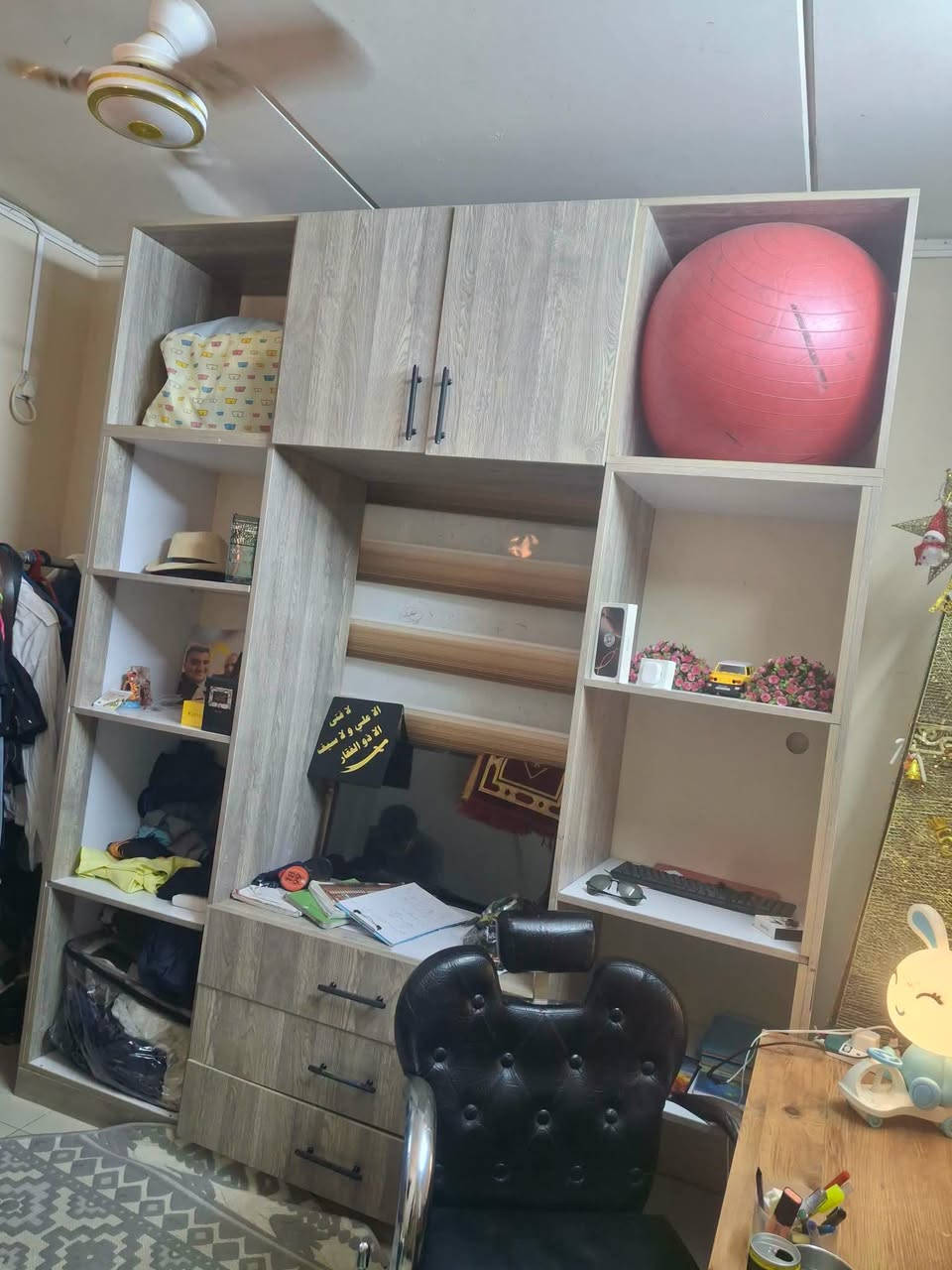 مرحبا ..
درسنك روم مفصول خشب تفصال mdf 
+ جربايه تفصال سعرهم مناسب ثنينهم ب225 العنوان بسمايه ***********
