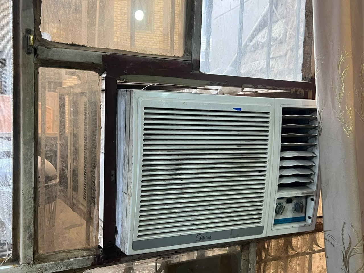 اغراض للبيع المكان البلديات للاستفسار مراسله واتساب ماعندي ماسنجر***********
