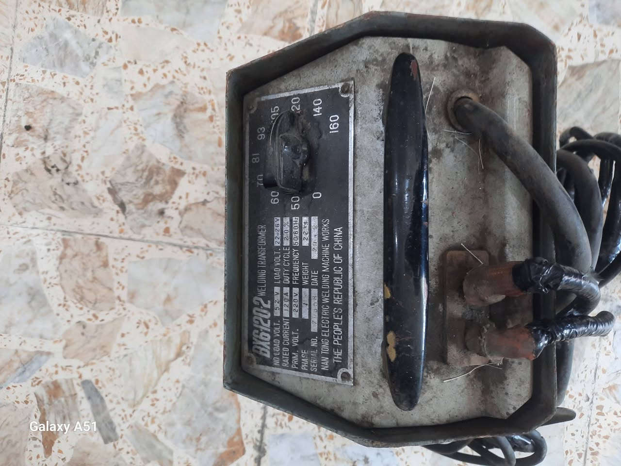 سلام عليكم  للبيع دريل ثابت  كوسره ثابته مكينه لحيم الدريل ٣٠٠ والكوسره ٢٠٠ والمكينه ٢٥٠ العنوان بغداد رقم الهاتف ***********
