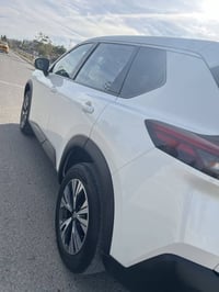 نيسان روج • ٢٠٢١ • ٢.٥ لتر