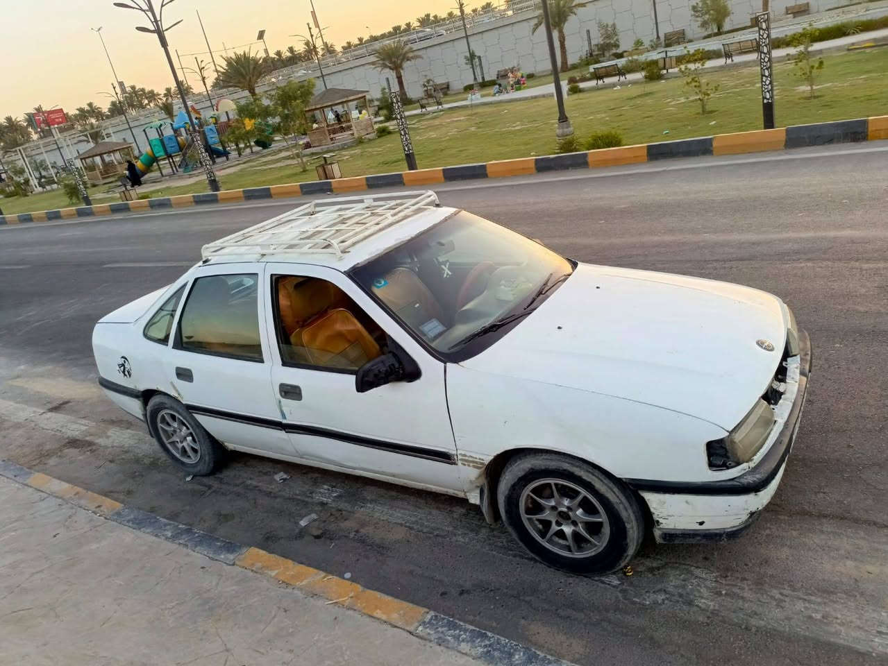 السلام عليكم .للبيع فكترا موديل ٩٠ الون ابيض رقم كربلاء انكليزي جديد سنوية نافذة للغاية سنة ٣١ بااسمي حالة المحرك جيدة كير السعر ٢٢ ورقة مع المجال للاستفسار الاتصال ***********
