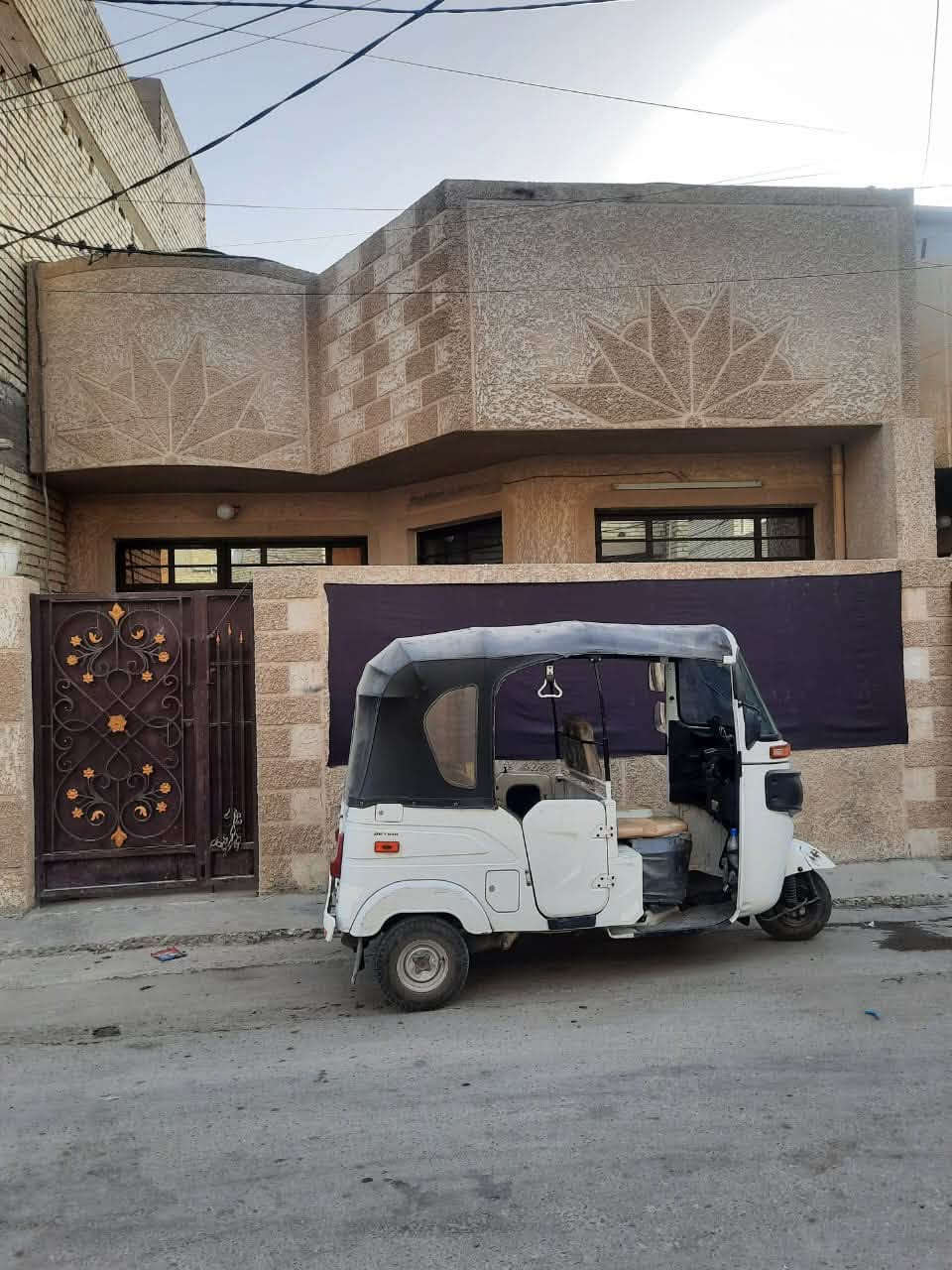 للبيع طابق واحد الخطيب الزراعي ورة بيت ثويني
للستفسار***********
