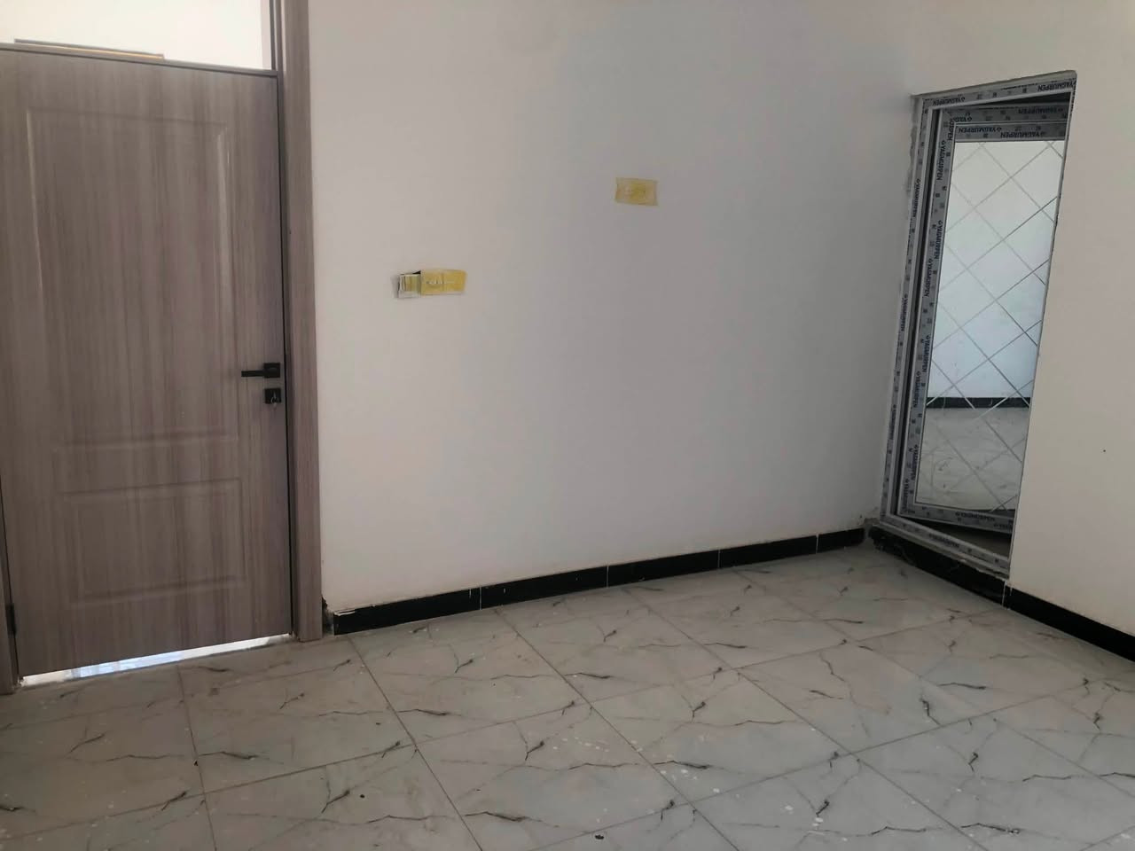 سلام عليكم بيت 🏠 للبيع مساحة 100متر /موقع  📍الدورة البوعيثة مجمع الرحمن  قريب من شارع العام كلش الفرع السابع 
المعلومات اكثر اتصل على الرقم التالي 
***********
