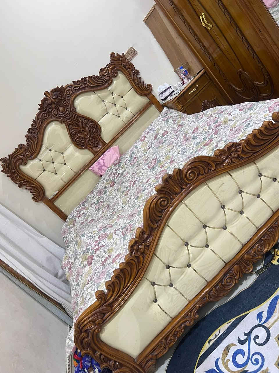 غرفه نوم تفصال للبيع سعرهه 2ونص مليون العنوان البصره الموشراي لا يتعبني رجاءً ***********
