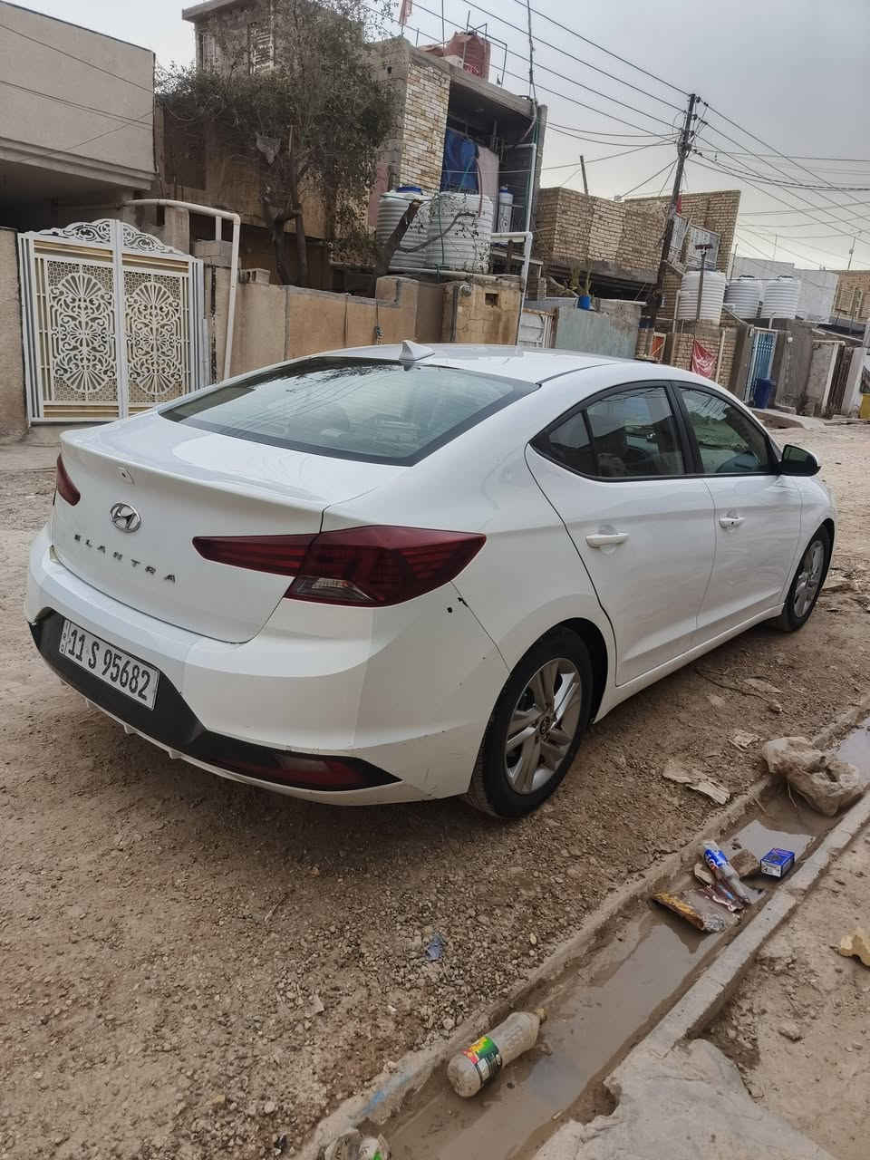 سلام عليكم لانتره موديل 20
وارد امريكي سياره ماشيه 83حقيقي
سلام عليكم لانتره موديل 
رقم بغداد ب اسمي

سياره جازه من كل نوحاي فول بصمه فتحه شاشه بصمات ابواب احساس جنطه 

عنواني بغداد نهروان رقمي *********** سعر سياره 127 وبيه مجال قليل
