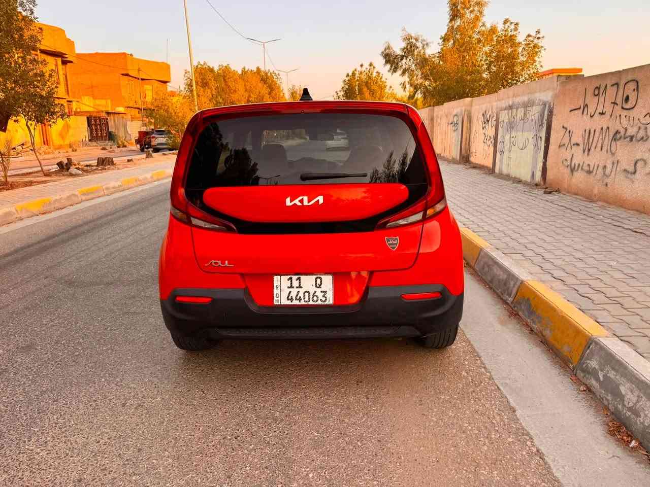السلام عليكم 
صول مديل 22وارد امريكي
مكينه 2000دوش
ضرر البنيد فقط صبغ 
ماشيه 39
السونار مرفق بلمنشور 
السعر ١٣٠وبيه مجال
***********
مكان حي العامل
