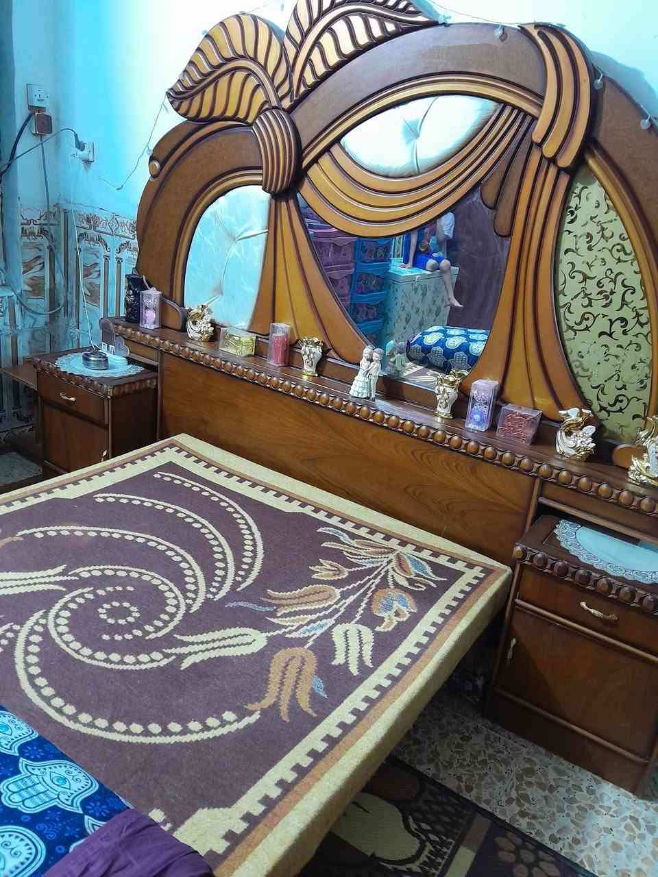 غرفه اخشاب للبيع نضافة ٨٠بلميه صاج داخل وخارج السعر ٦٠٠ وبيهه مجال رقم *********** بغداد الحسينية
