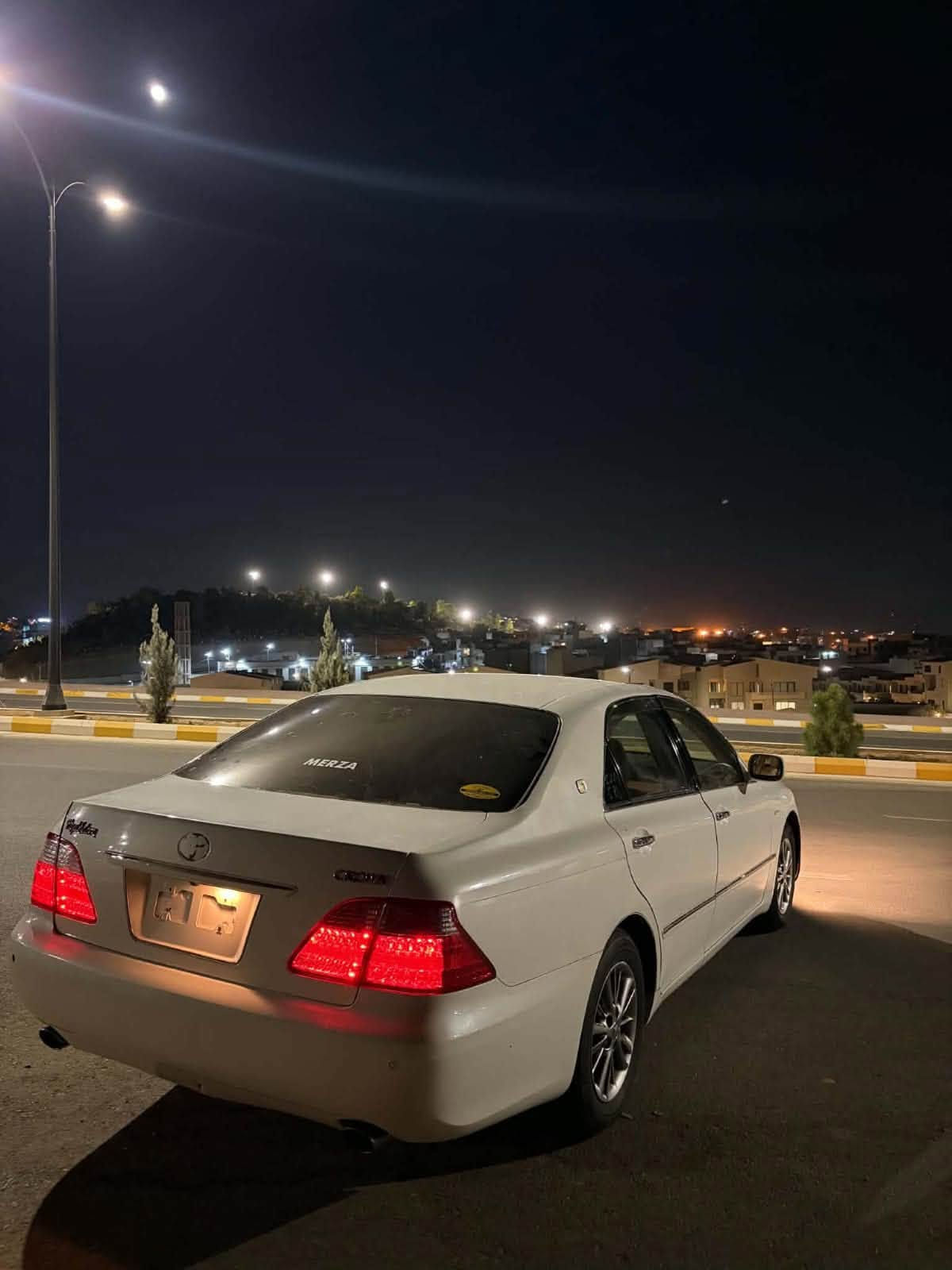 ٢٠٠٧ • أصفر • ١٣٢٠٠٠ كم