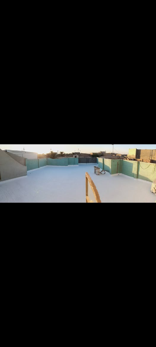 🏠✨ حماية سطحك تبدأ من الاختيار الصحيح
تم تنفيذ أعمال معالجة وحماية السطح باستخدام Jotun Roof Card، وهي مادة مخصصة لحماية الأسطح وتعطي طبقة متماسكة ومقاومة للعوامل الجوية.
🔹 شنو راح تستفاد من Roof Card؟
✅ تساعد على تقليل تأثير حرارة الشمس على السطح
✅ تعكس جزءاً من الحرارة وتساهم في تحسين الراحة الحرارية داخل المنزل
✅ مقاومة جيدة للأشعة فوق البنفسجية UV
✅ تساعد على حماية السطح من العوامل الجوية
✅ تقلل من التصاق الأوساخ وتحافظ على مظهر السطح
✅ مقاومة لنمو الطحالب والفطريات
✅ مناسبة للأسطح الخرسانية والأسطح الإسمنتية وغيرها من الأسطح الموصى بها
🌤️ ليش سطحك راح يتميز؟
لأن الموضوع مو مجرد صبغ سطح، وإنما تنفيذ طبقة حماية مدروسة تساعد على إطالة عمر السطح وتحسين مظهره وتقليل تأثير الظروف الجوية القاسية.
🛠️ والأهم من المادة… طريقة التنفيذ!
نحرص على:
1️⃣ تنظيف وتجهيز السطح
2️⃣ معالجة العيوب والتشققات حسب حالتها
3️⃣ تجهيز السطح قبل التطبيق
4️⃣ تطبيق المادة بالطريقة الصحيحة
5️⃣ التأكد من تغطية السطح بشكل متجانس ونظيف
🎨 Roof Card من Jotun — حماية + مظهر أفضل + راحة أكثر
📍 تنفيذ أعمال عازل الأسطح والواجهات والدواخل  والديكورات
👷‍♂️  الفن الهندسي بإدارة المهندس عبدالله  الجبوري
📞 ***********
#Jotun #RoofCard #جوتن #روف_كارد #عزل_السطوح #حماية_السطح #صبغ_سطوح #دهان_سطوح #واجهات #صباغ_عراقي #صباغ_كربلاء #كربلاء #العراق #تشطيبات #ديكورات #اعمال_صبغ
