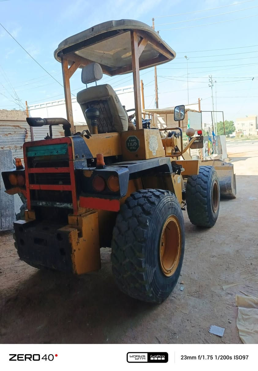 سلام عليكم شفل لبيع كوماتسو حجم 40 موديل 92 سعر 110وبيه مجال مكان نجف شفل جاهز لعمل نتصال ***********
