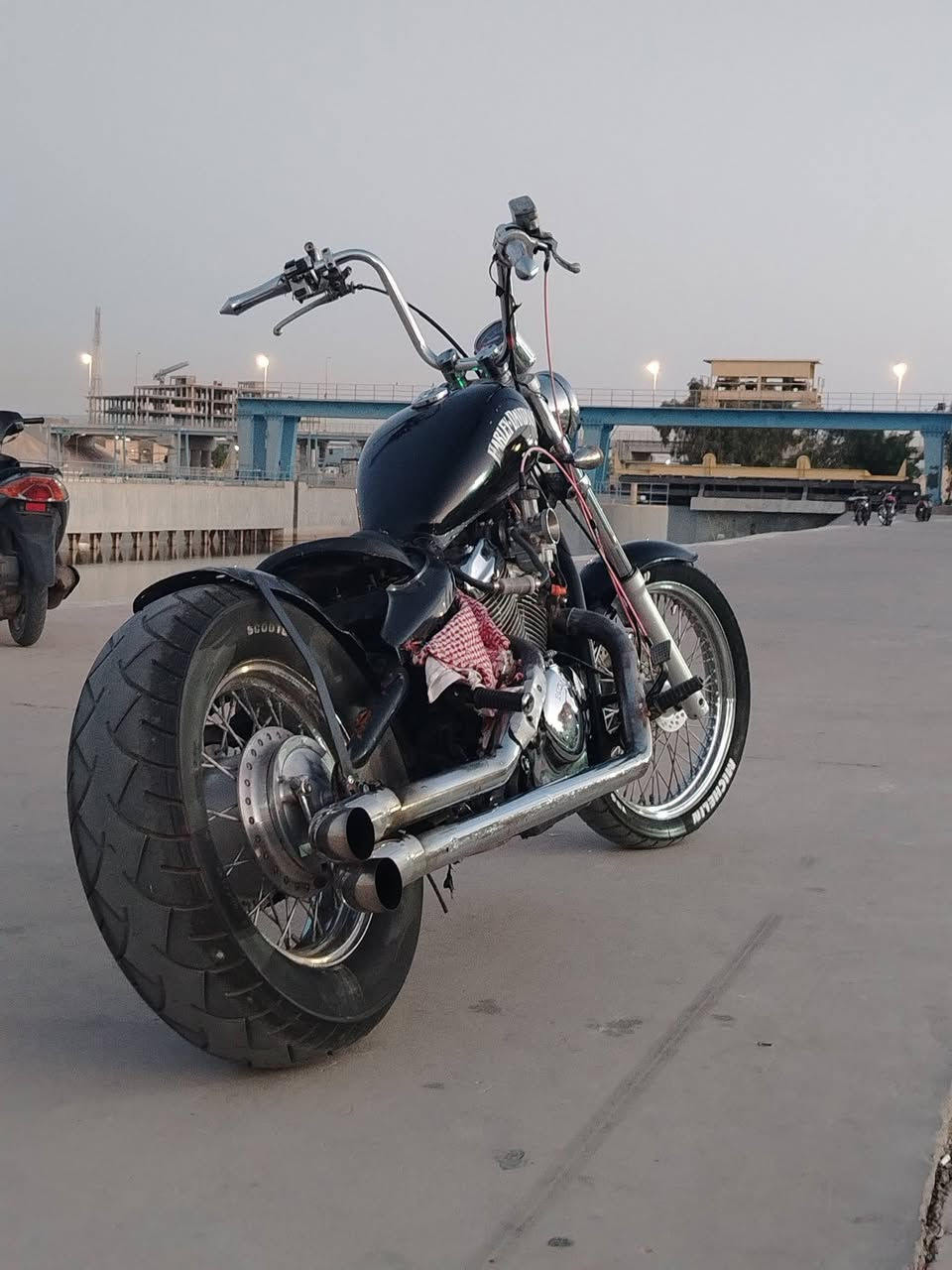 هونده استيد محرك 400 شرط دوست سلف دراجه نشطه عليه كابريتر قفاز بحيث أول ثاني ثالث بطناش شرط.صلنصات مفرغه صوته طرب نقص دراجه دكم الشاره والهورن وصفاحيات وزنجيل شويه راخي دراجه خير من الله اسباب لبيع محتاج فلوس مستعجل عله بيعته سعر 1000 بيه مجال لطيبين بلاش .رقم ***********
