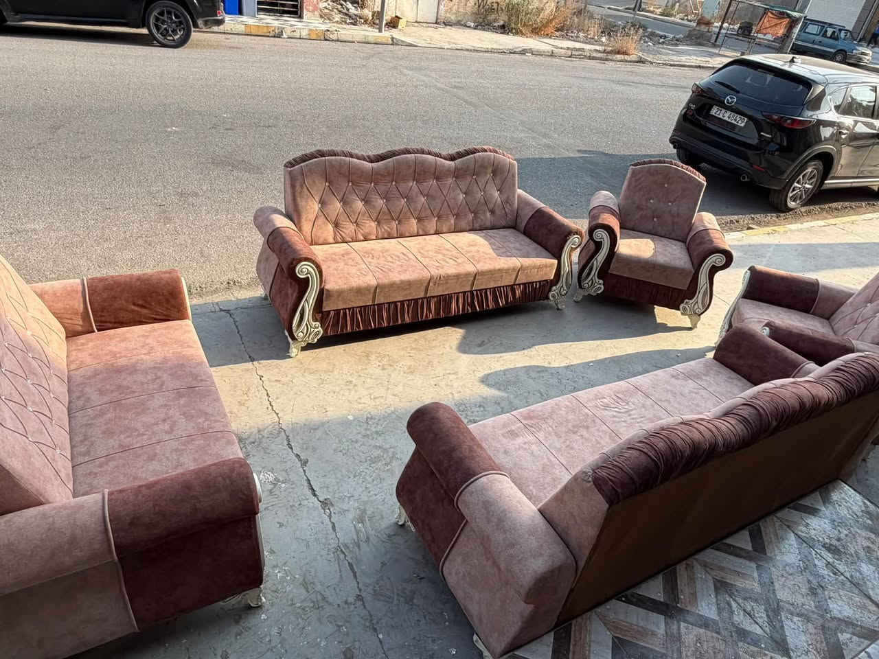 تخم قنفات ١٠ نفرات شغل تفصال نظيف كلش 👉
(خانقين 🌷 داره كوناره 🌷 مقابيل مطعم شاركه م/ مقابيل مجمع التاج 🌷)
🌹 مزاد احمد للاثاث المنزلي🌹
***********
