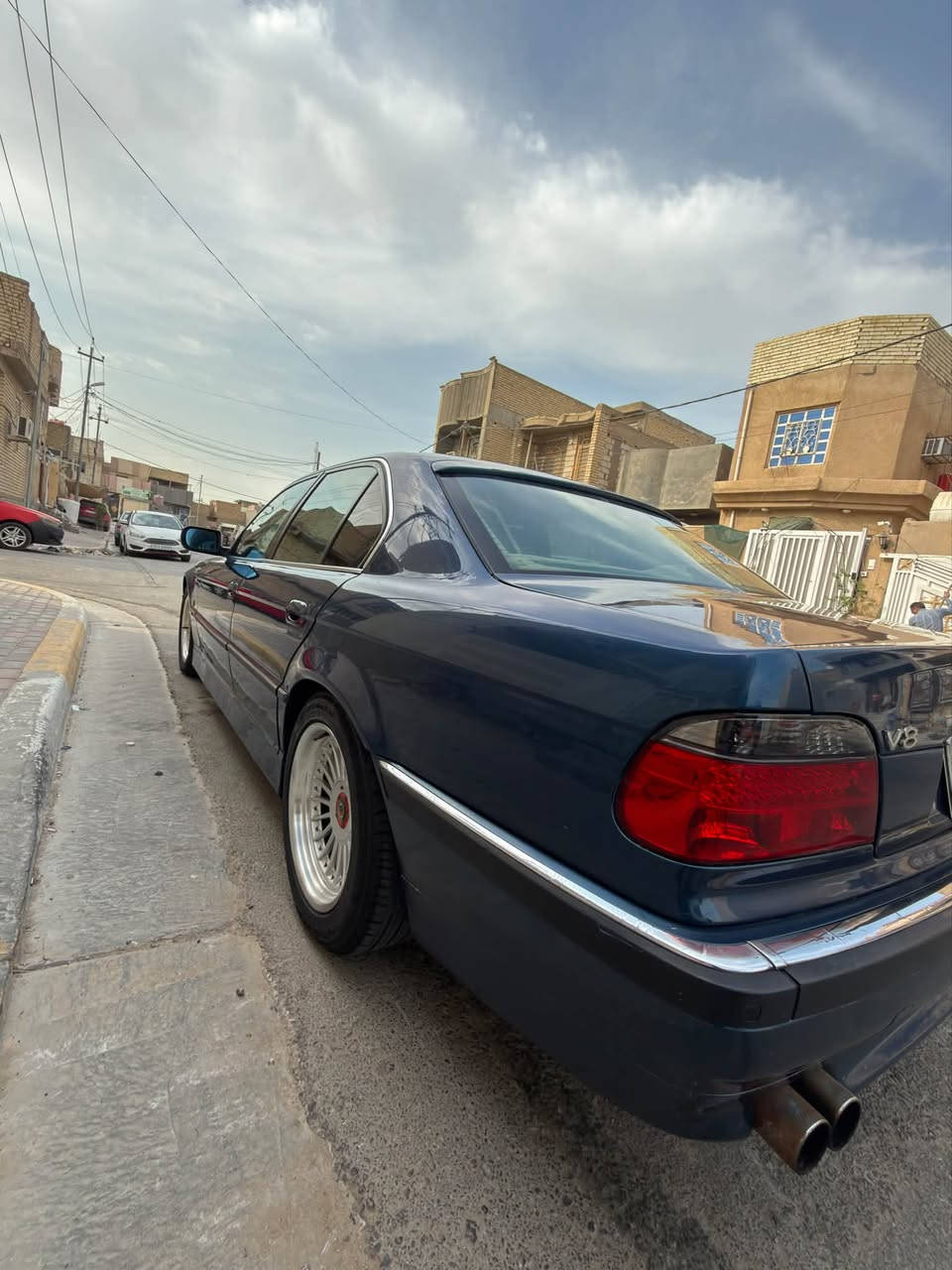 السلام عليكم
BMW 740 

موديل 1995 

كير تمساح 

مكينة هوه

رقم بغداد 

باب قصير

محدثة 2000 داخل وخارج 

باب قصير 

جنطة شفط 

شاشة اندرويد 

كامرة دوارة 

بردة خلفية +بردات ابواب 

مصبوغة عام جمالية

سلايت جام  

مكفولة من اي ضربة او حادث 

السعر 85 وبي مجال للشراي 

المكان كربلاء 

***********
