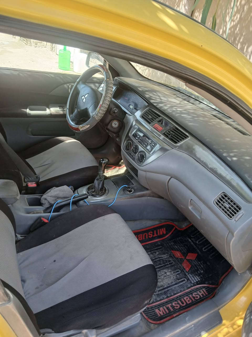 لانسر٢٠١٠ بسمي محرك  ١٥٠٠ جديدضرربيه شخط بالصفحه ونصبقت الصفحه السعر ٦٣ اوبيه مجال السياره بعقوبه ***********
