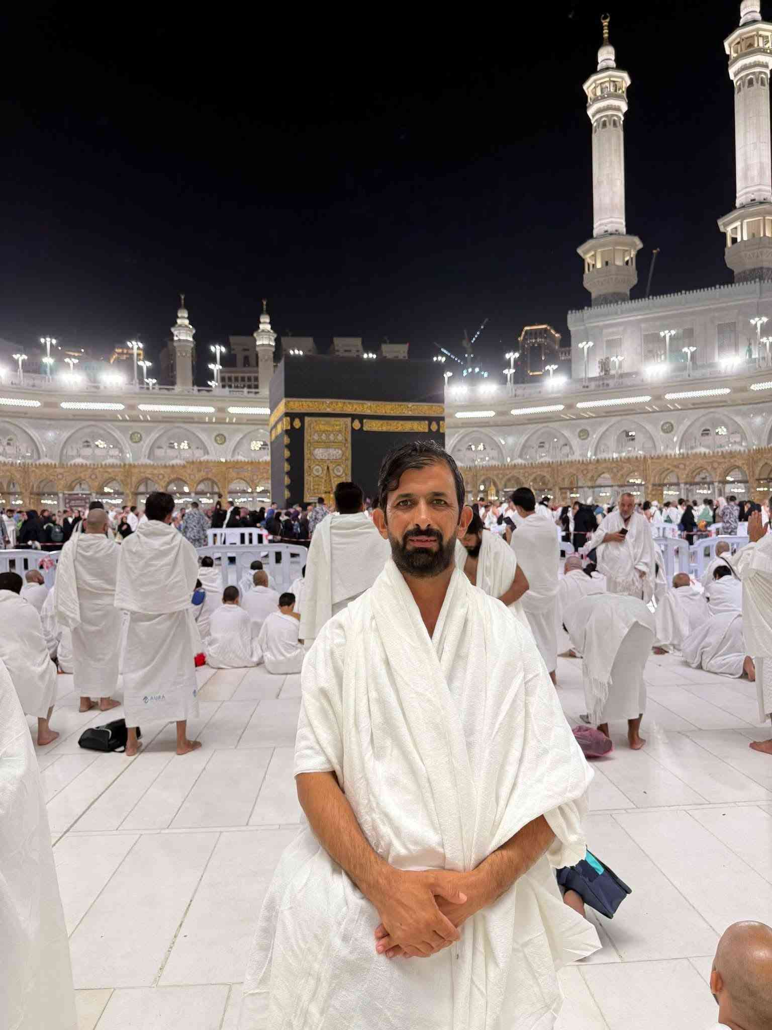 بسم الله وعلى بركه الله نبدا باستلام جوازات السفر للعمره طيران عرض
خاص من شركه البشرئ للحج والعمرة 
طيران يوم 29/9/2026 
مطار بغداد السعر 325$ طيران خلال ساعتين وتصل الى المدينه المنوره ومكه المكرمه احسن من البري ضل يومين تاتصل 

السكن محبس الجن جهة السقايف 
فندق نسمات الخير 
السعر ٣٢٥ دولار 
التصريف للشركة
التصريف والبصمة في الموصل على حساب المعتمر
نقل من والى المطار ٤٠ الف
سعر عالمي 
٢ مدينة 
٨ مكه
*********** ابو بشرى الزوية 
*********** عمر خلف ال جبوري 
حجي حسام 
***********

نص مكتوب في الصور:
- عمر خلف ال جبوري ٢٠ س Mansour Alkhulaifi مسجد قباء المدينة المنورة, Saudi Arabia حسن التصميم! إرسال رسالة...
- MEDINA
- Madinah Region
- الكعبة
- مكة, Saudi Arabia
- الكعبة مكة, Saudi Arabia
- البشرى تبقى واحد صلاح الدين البشرى خير رفيق للبيت العتيق شركة البشرى للحج والعمرة ثقة وأمان ضيافة على الطريق باصات حديثة خدمة متميزة مكة المكرمة - المدينة المنورة