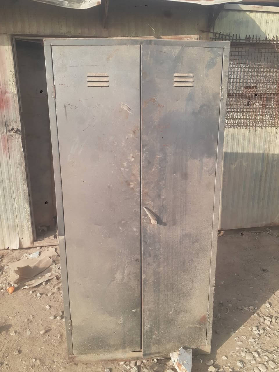 ٤ قطع • بوفيه