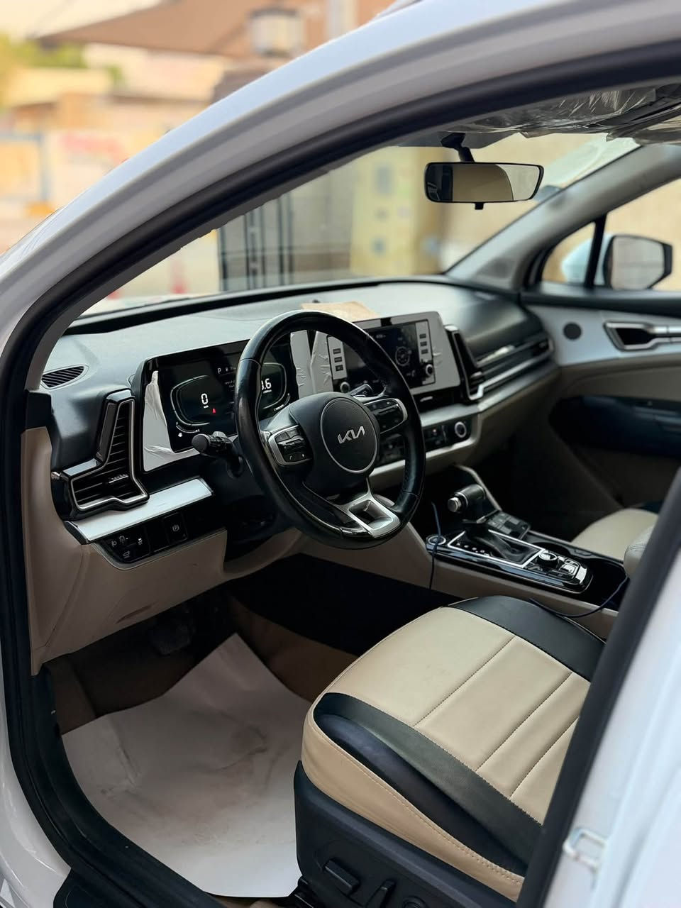 السلام عليكم 🌹
🚘 كيا سبورتج 2025 للبيع

🔹 بصمة تشغيل + بصمة أبواب
🔹 تشغيل عن بُعد
🔹 إشارات بالمراية
🔹 حساسات أمامية وخلفية
🔹 ويل 19
🔹 مرايا شفط
🔹 شفتات سرعة
🔹 4 أنظمة قيادة
🔹 محرك 2000 DOHC
🔹 الممشى: 53 ألف كم

✅ السيارة مكفولة فقط BDR بالباب
✅ رقم بغداد — تحويل ثاني يوم

📍 الموقع: بغداد / شارع فلسطين

💰 السعر: 208 ورقة
🔸 وبيها مجال بسيط

📞 ***********
