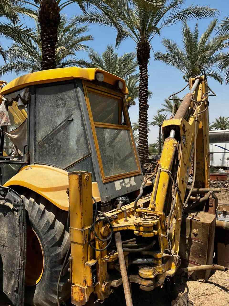 مكينة فيات موديل 2008 سنوية عضم عاج مابيها تحويل محرك خابط مي ودهن ابيعها كوم حديد 50  ورقة للاستفسار ***********
