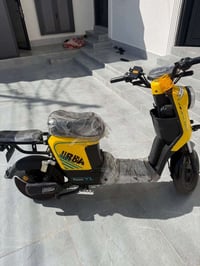 R9 • ٥ باتريات • ٣٢ أمبير