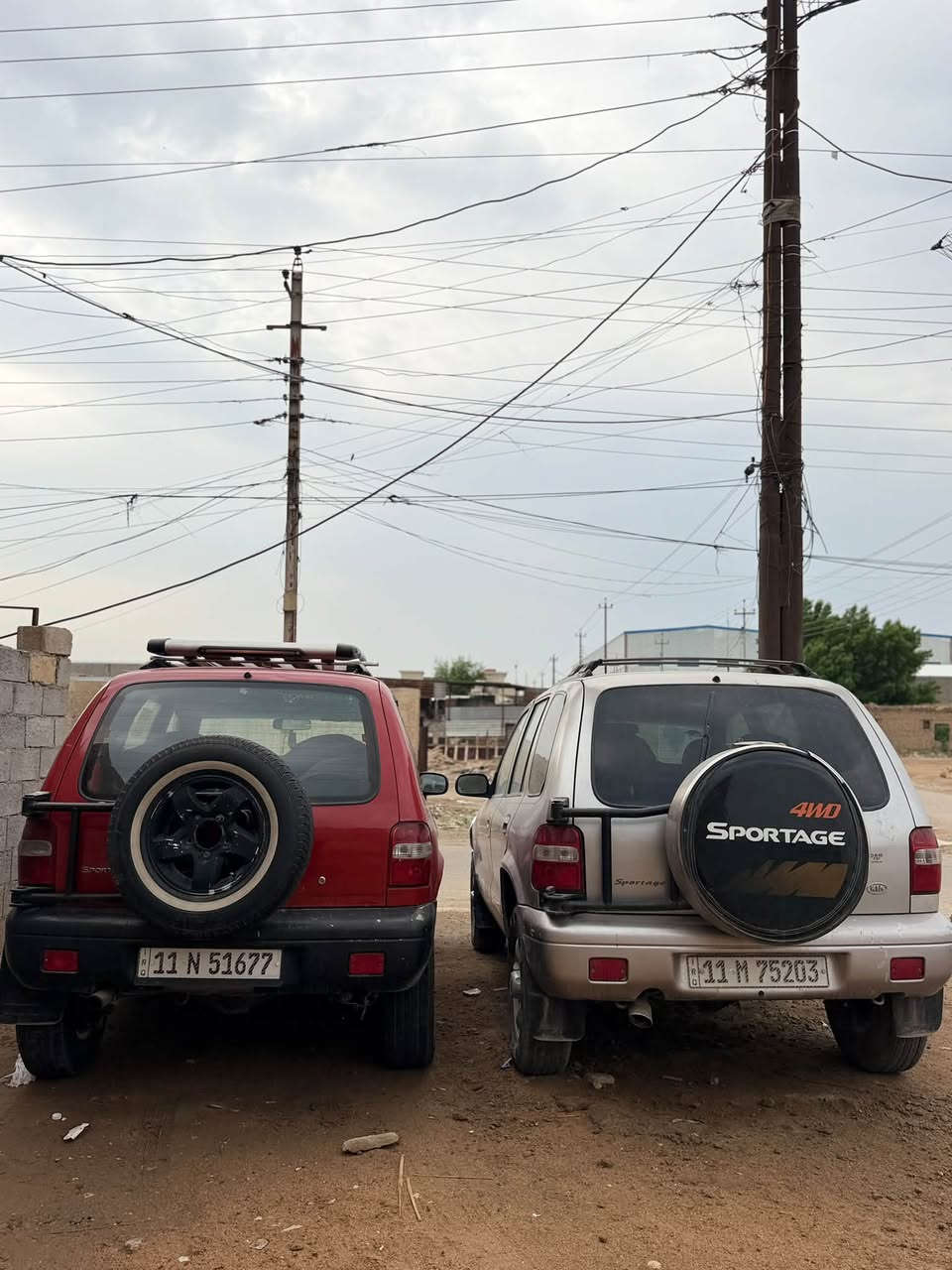 سيارتين • ٢٠٠٢ • ٢٠٠١