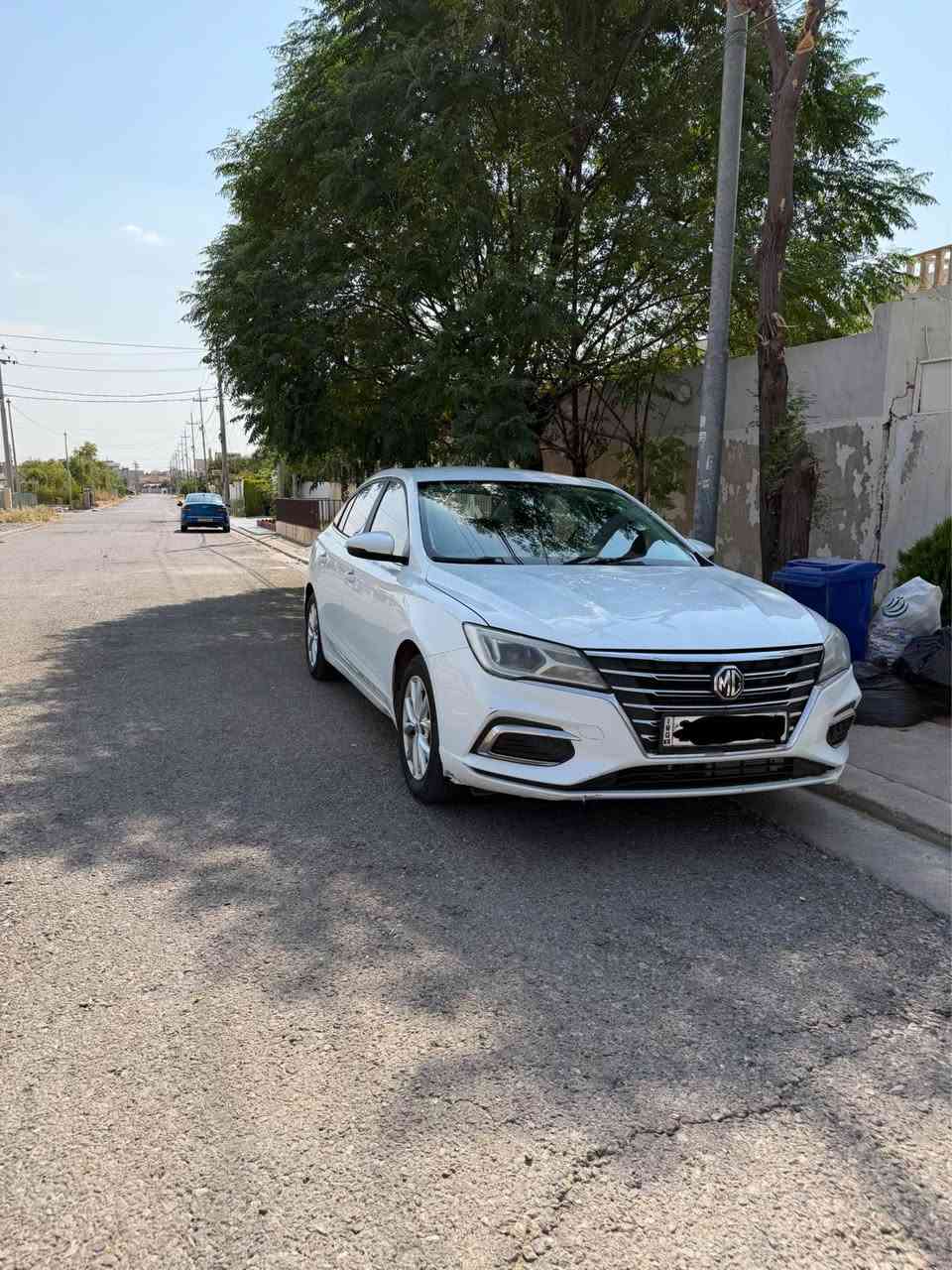سلام عليكم 
MG5 2022
نص مواصفات بس بسها شاشه و كامره 
عليها منظومة غاز ايطالي جديدة 
بدون صبغ بس بيها ٤ اصابع بارد موضح بالصور 
كير و محرك و تبريد و حدادية و تحويل كلة بالشرط 
مسويلها صيانة لكلشي باتري و تايرات و بلكات
 و نوزلات كلة جديد مال شركة مابيها مصرف ولا دنيار
 مكان السيارة اربيل 
السعر 89 و بيها مجال 
***********
*********** أربيل, العراق
