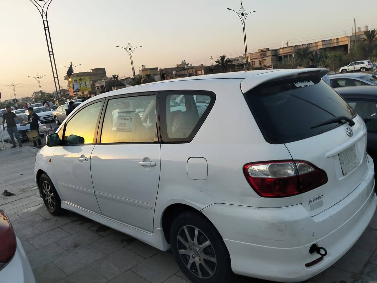 السلام عليكم 
ابصم للبيع محدثه كرستال للبيع 
معلايه بيها معامله واصله للكمرگ
جاهزة من كلشي محرك كير 
كهربائيات كلها شغاله 
تخم تاير حداديه جدد 
مبدل الجاملغ الخلفي بالامارات 
جهه العبري
تبريد ثلاث قطع 
السعر 110وبيها مجال 
المكان الناصرية سوق الشيوخ 
رقم الهاتف ***********
