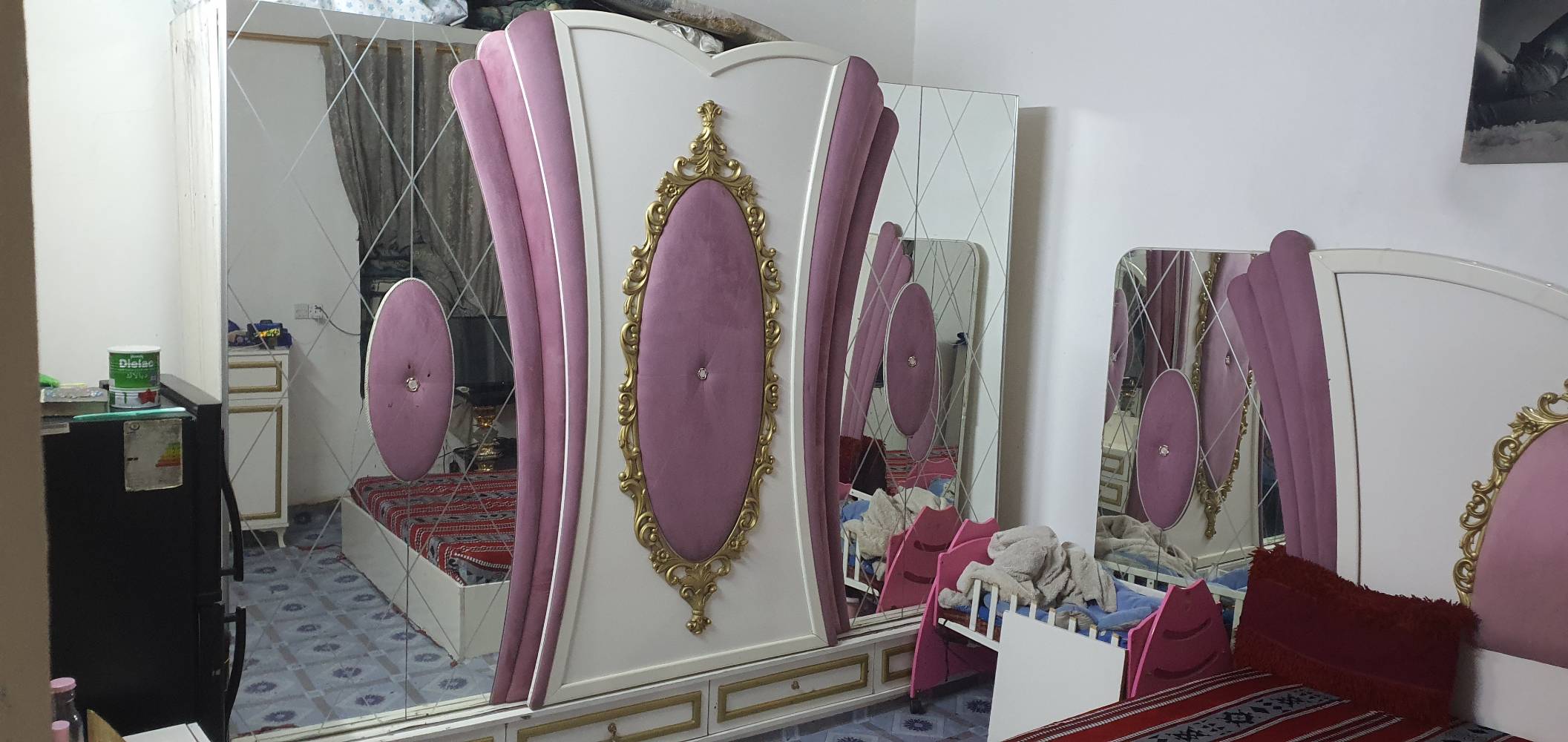 غرفة • مساحة صغيرة • تحتاج ترتيب