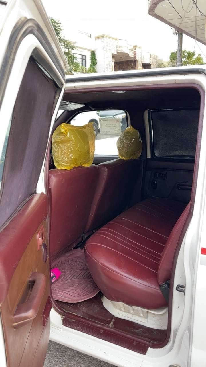 نيسان ٢٠١٢ • حالة جيدة • فحص حتى ٢٠٢٦