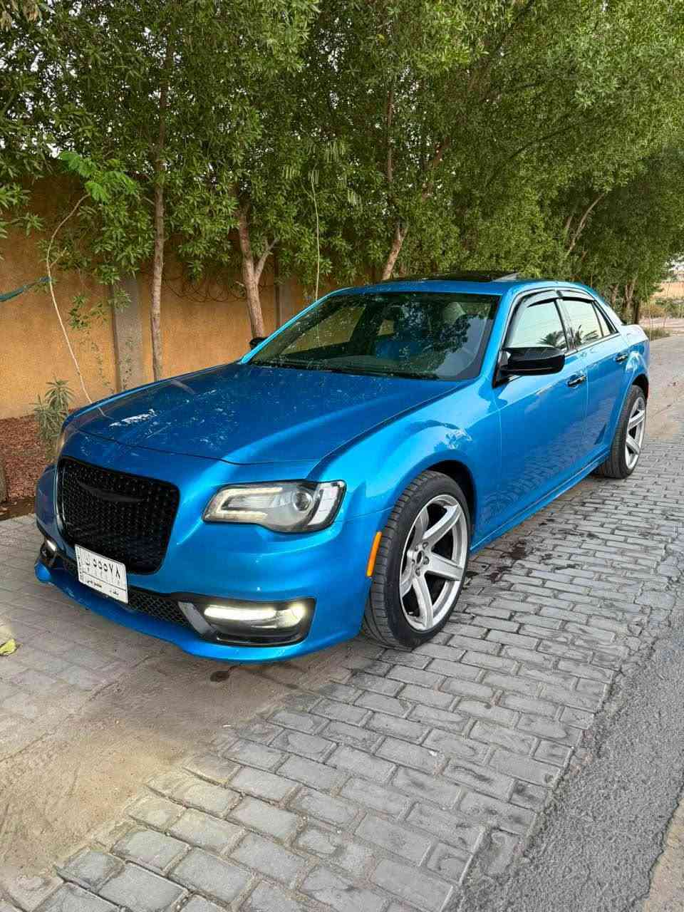 السلام عليكم 
كرايسلر اوباما S
موديل 2016
فول للاخير 1/1 تو ويل دفع خلفي 
محرك 6 سلندر 3600 
حادثها جاملغ خلفي مصبوغه عام تغيير لون 
مكفوله من الگلبه والگص والغرق 
رقم بغداد تحويل مباشر 
 
مكانها بغداد الاعظميه
*********** بغداد, العراق
