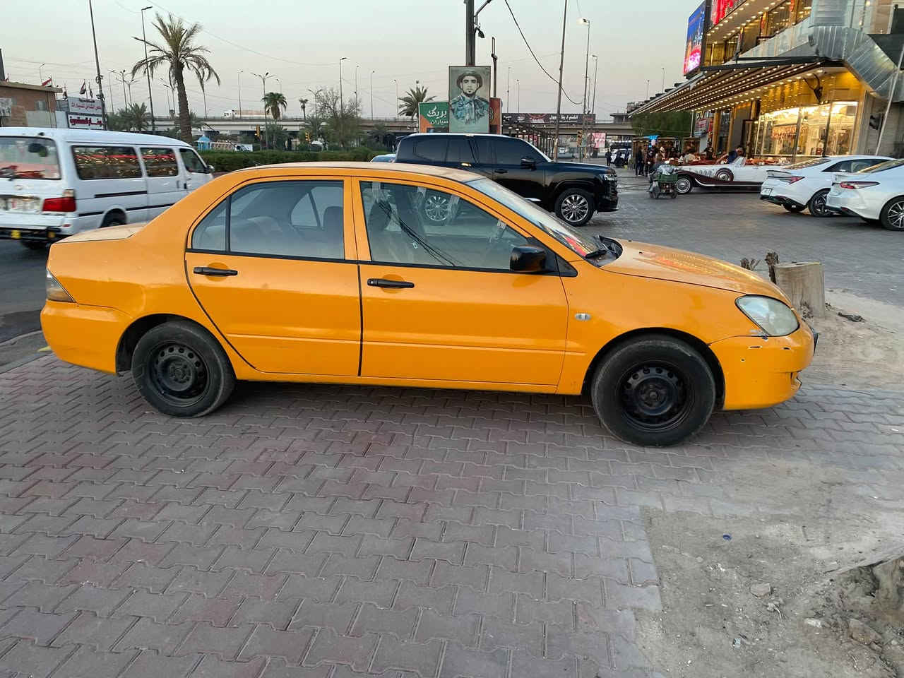 سلام عليكم
لانسر مديل 2009 وارد امريكي 
1600 كير اوتو ماشيه 188 
اصل لون سلفر مصبوغه صفره 
رقم مميز 20 ديالى 
شرط تحويل 
تبريد خير من الله 
مكينه ناعمه بلاديه
داخل نضيف 
باتري جديد
صدر خلفي جديد 
صدر الامامي نص عمر
دوشمه جلد 
داخال رصاصي واسود 
شاشه كار بلي 
سياره ممتعوبه 
سعر 65$ 
وبيه مجال 
تواصل (***********)
مكان سياره بغداد
