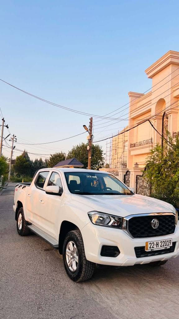 Mg T60📦
ئيمجى پيكاب 2024 
مه كينه 2.4 مستەر بۆشی 
گیرحادی و دەبل اکسل
28هەزاری حەقیقی رۆشتوە📦
سیارەکە هیچی نیە بە س پەلە pdr کی هەیە لە کۆتای رسمەکە دامناوە لەوە زیاتر هیچی تری نیە
سحری 168 وەرەقە ومحاملە
بۆ زانیاری زیاتر پەیوەندی بەمژمارەبکە
ژ:*********** أربيل, العراق
