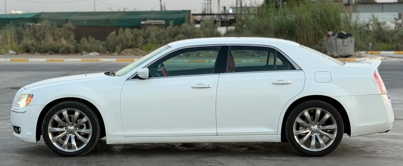 السلام عليكم
اوباما 
موديل …  2012
داخله كلين 
السيارة جديده 
رقم اربيل تحويل او وكاله
العنوان واسط الصويرة 
السعر 172$ بيه مجال بسيط
***********
***********
