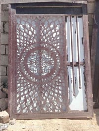 باب خارجي • نضيف