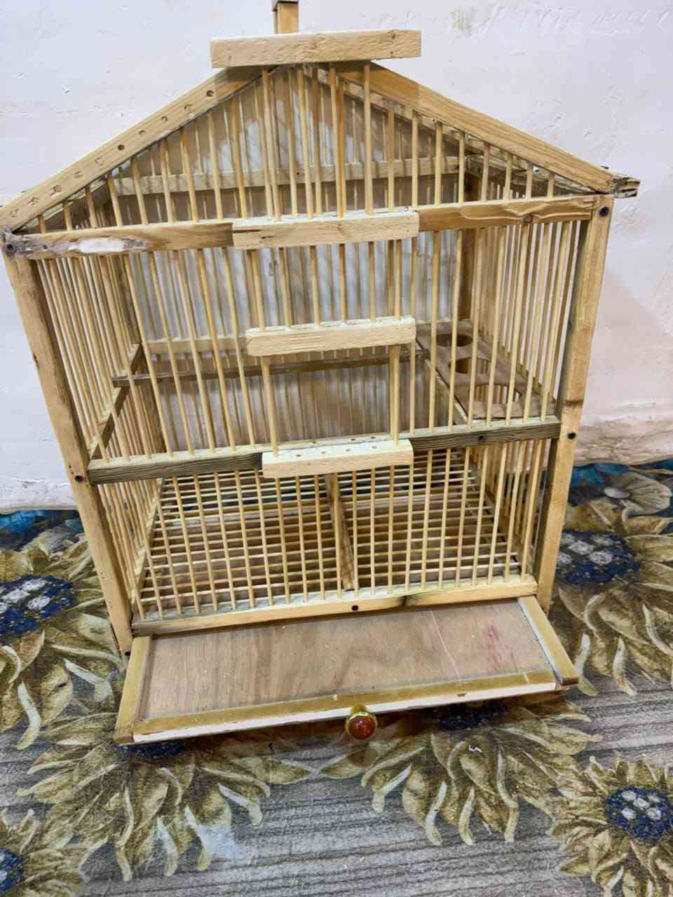 كركور البيع طول ماله متر نزال ٥٥العرض العرض 50 سعر 25بيه مجال متوفره قفاص بنواعه سعر 25بيه مجال الحيانيه *********** يوجد توصيل البصره
