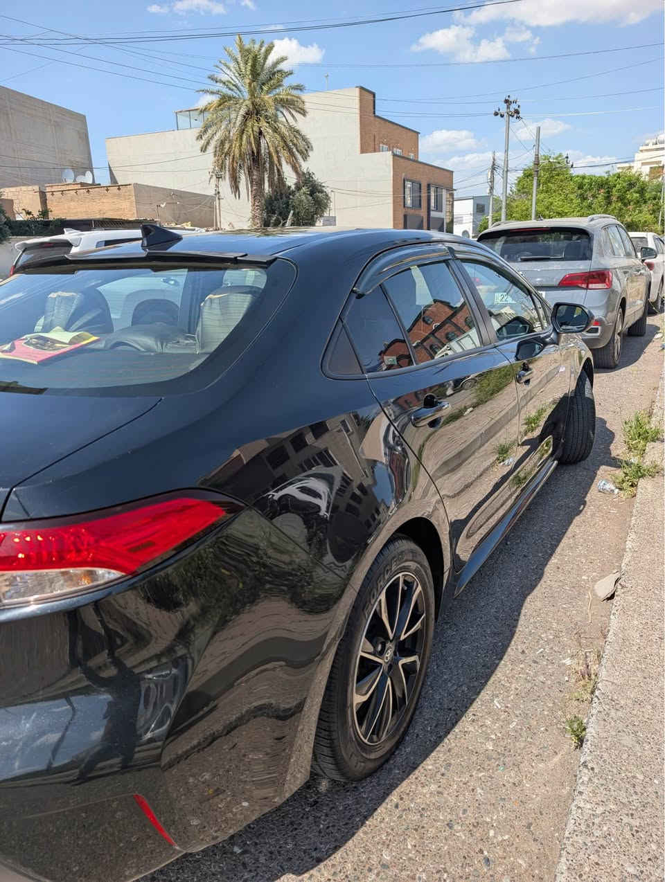 toyota corolla 2020LE
مواصفات امريكي 2020 LE
ره نگي ره ش قه تران 
سوبغ1 يه ك پارچه ي سبوغه به س بؤنيت
بێ ژؤري بي ئيرباگ زؤر خاوينه 
بيلاد جام دژه رؤژ 
بريك به سمه ئؤتؤ هؤلد
2 مؤدي ليخوريني هه يه 
ره قه م هه وليره  هه زه ي نويه سه نه وي به سه ر چوه 
گير مه كينه ته قه ره قه هه موو شتي به شه رت
ته عويل غرامه به ناو كردن به شه رت 
شوين هه ولير
ژماره ي موبايل *********** أربيل, العراق
