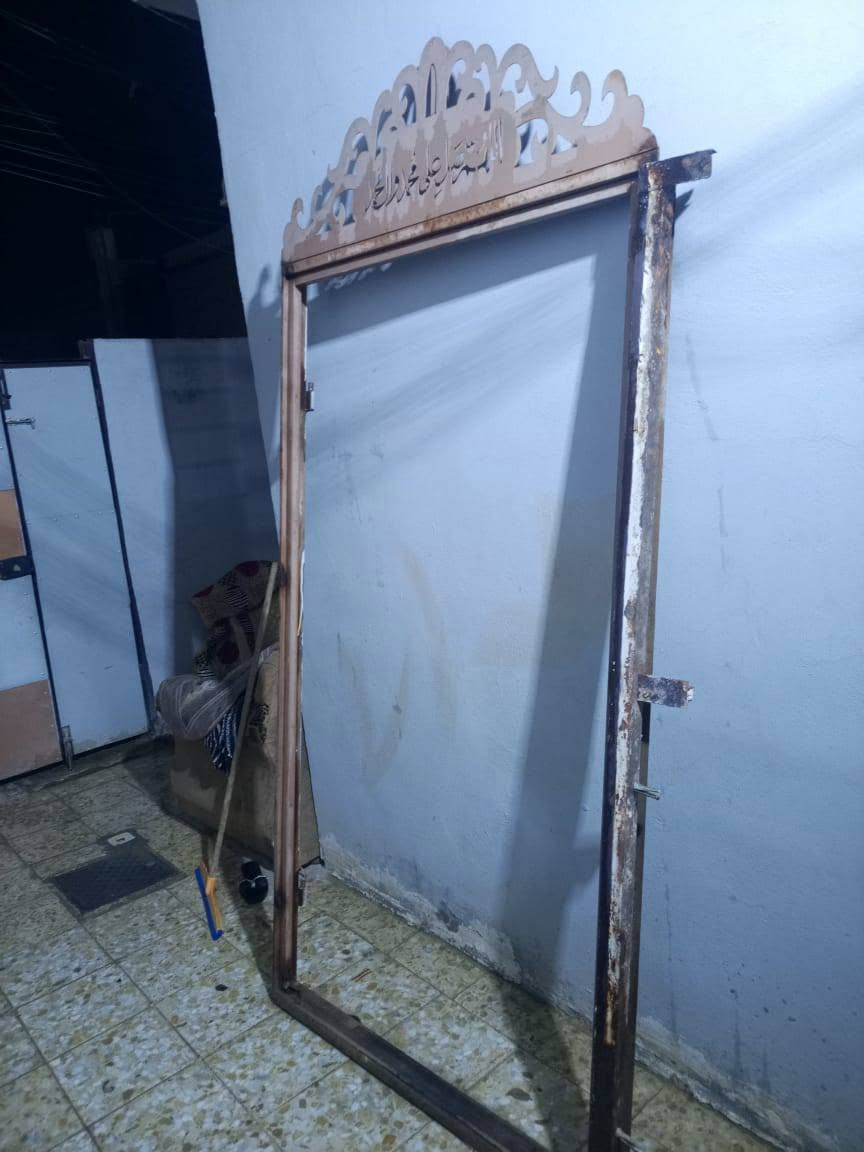 السلام عليكم
3بيبان البيع شلعه وحده ثنين بيبسي بدون جرجوبه والبيع الحديد كامله طلاكتين الثقيل السعر خاص ***********

البراكيه شارع المطار القديم قرب الجامع الذهبي فرع مجمع اكرم 2
