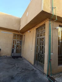 الشمري • بيت ملك • ٢٠٠م