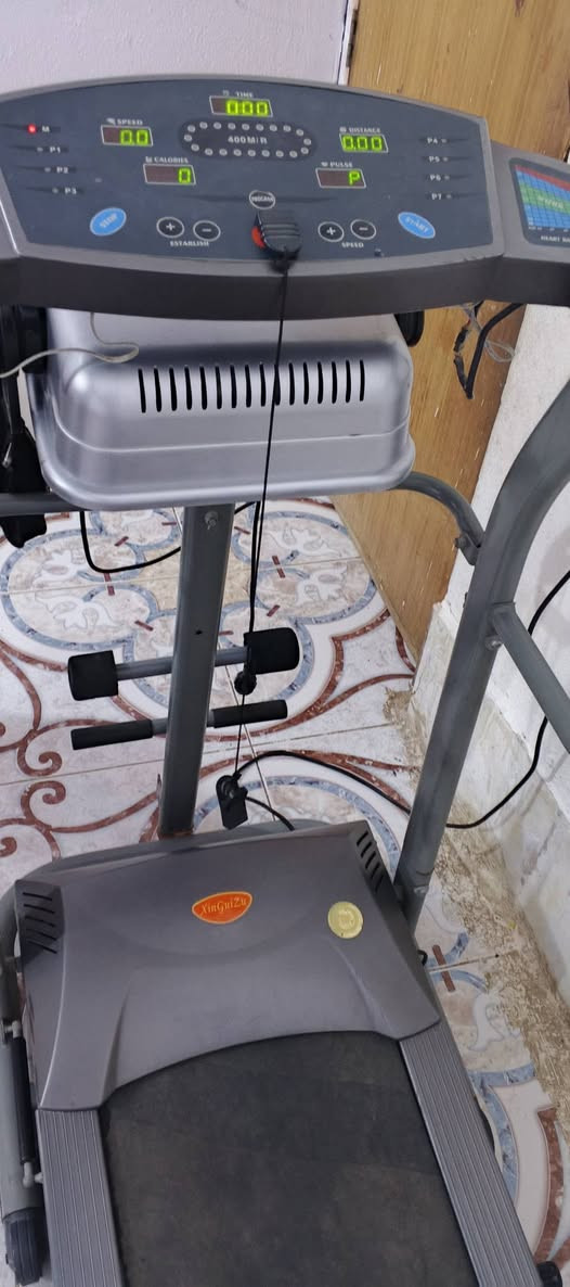 مرحبا جهاز جري جبلي ماطورين وياه ماطور مكسر الدهون نظيف جداً سعره 275 للاستفسار الاتصال ***********
