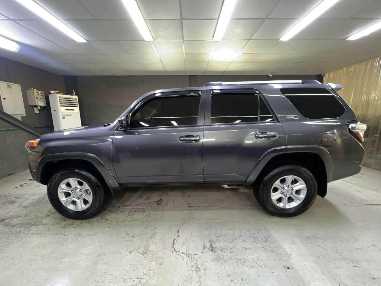 TOYOTA  4RUNNER   🔥 2022 SR5 Premium
JTEMU5JR6N6025503
~ تويوتا 4 رنر  
💵السعر 30الف و900دولار
~ وارد أمريكا  
~ موديل 2022
~ محرك 6 سلندر  / V6 
~ دبل أكسلة  4WD 💪
~ مواصفات SR5 فول 
~ بصمة 
~ شاشة كبير  
~ كاميرا 
~ كشن جلدة كهربائية 
~ كشن هيترة   
~ ويل كب كرومة 
~ حجم تايرات ١٧🌀
~ ( ٥ )خمسة راكب 
~ ماشي 10000الف ميل 
~ سيارة باب و جملغ صبغ 
~ إيرباگ ستيرن راجع  شركة 100%  
رقم أربيل
‏شارع فلسطين استفسار ***********الاستفسار عن طريق الاتصال او
