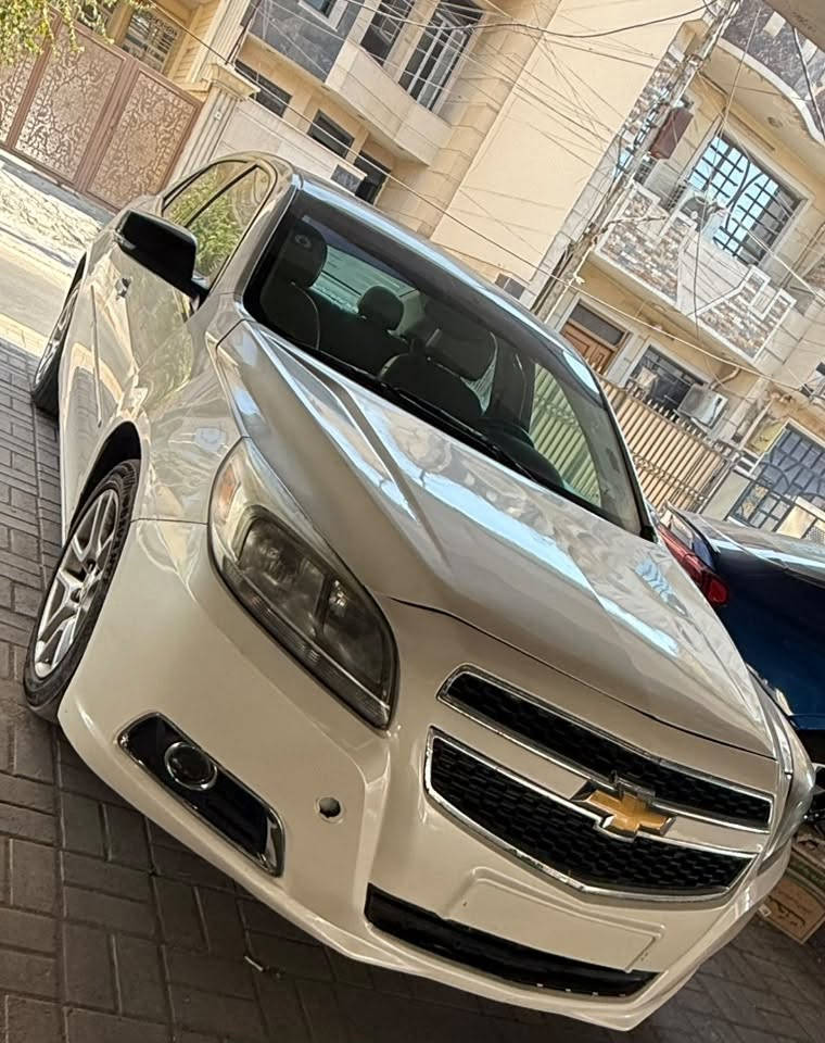 ماليبو ٢٠١٤ للبيع
السياره فول مواصفات
فتحة سقف
بصمة صندوك
داخل عسلي و جوزي 
كشنات كهرباء و جلد مطعم بمخمل
اوتو ستوب
لدات داخليه بالدشبول و البوب بلادي
محرك ٢٥٠٠ تنفس طبيعي
كير ٦ نمر
ويل ١٨
بجم led
مري كهرباء و اشاير بالمري
كير مكينه كفاله 
تبريد ثلج 
حماوه ربع صيف شتى ازدحام معدل ثابته
سياره حادثها جاملغ امامي 
بلاديه لا جطلات لا اخذ لاعب بيها
هزة جديدة و رقم دولي باسمي تحويل ثاني يوم
مكاني بغداد حي تونس
***********
