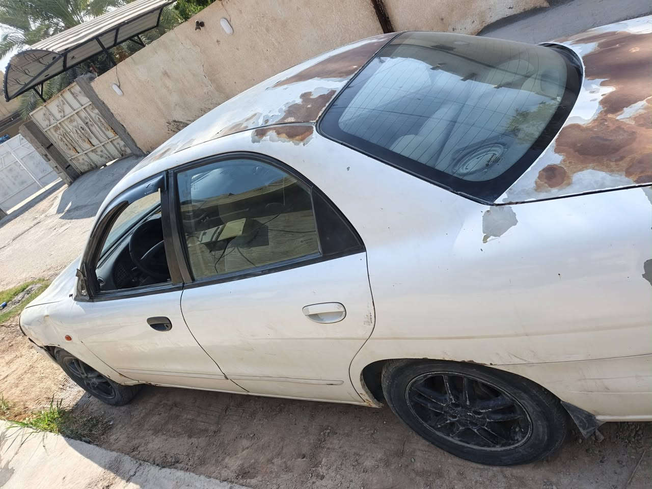 سلام عليكم
نوبره ٢٠٠٠

سياره شغاله

تريد تعمرهه تريد يصقطهه

سياره بسمنه

تحويل ثاني يوم السعر ١٥ ورقه قفل

***********
