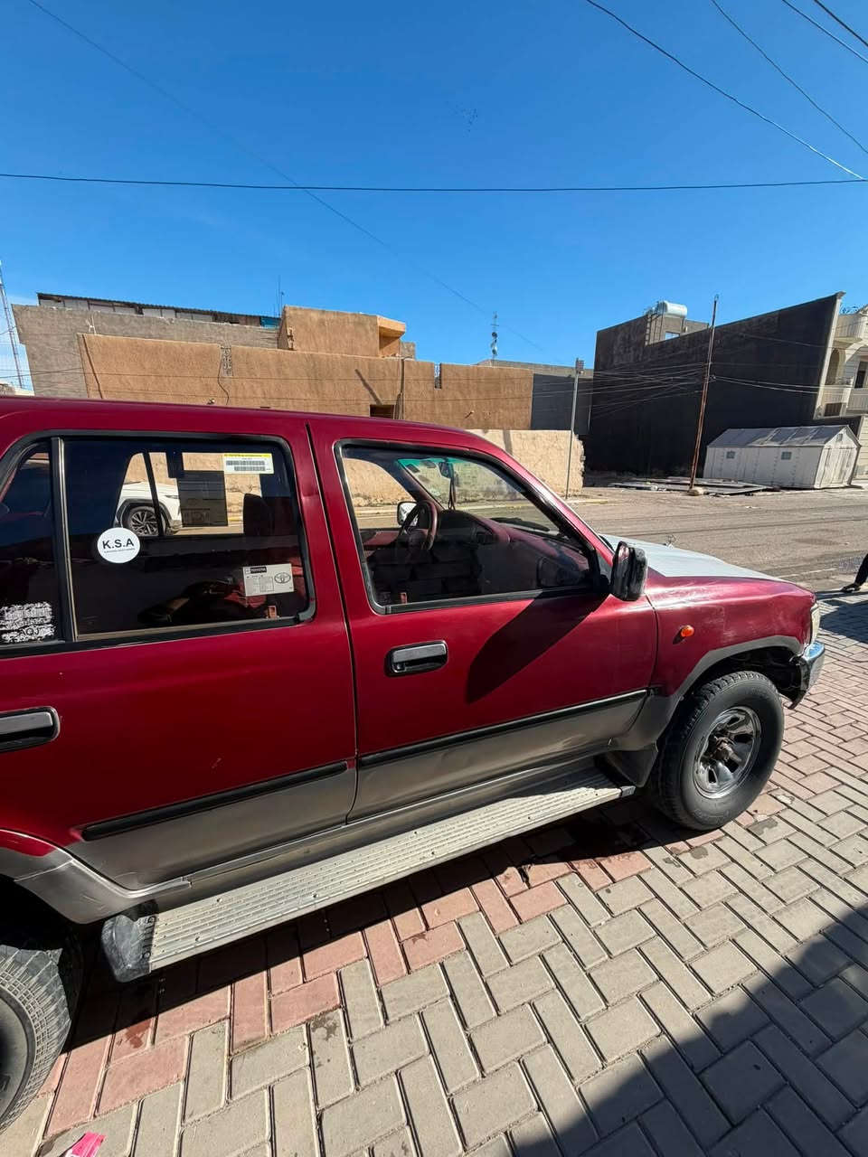 السلام عليكم تيوتا فور رنر موديل 1994 
كير ومحرك ملكه vvt  ٦ سلندر بالشرط تفحص وين ما يعجبك بدون قطرة تبخير ولا تنقيص (بالشرط بالشرط )
 مصبوغه حزام صبغ درجة أولى كهربائيات كلها شغلات اشاير ماسحات لايت عالي ناصي اناره داخليه كلها جديد مشدوده 
مسجل mb3 بلوتوث اواكس شغال بريك مبدل كامل قبل اسبوع تايرات خير من الله 
رقم بغداد دولي شرط التحويل 
بدون خياس نهائياً وتجي وتشوف وتفحص بعينك ووين ميعجبك .
بيع او مراوس حسب القناعة 
السعر30 بي مجال 
الاستفسار***********

