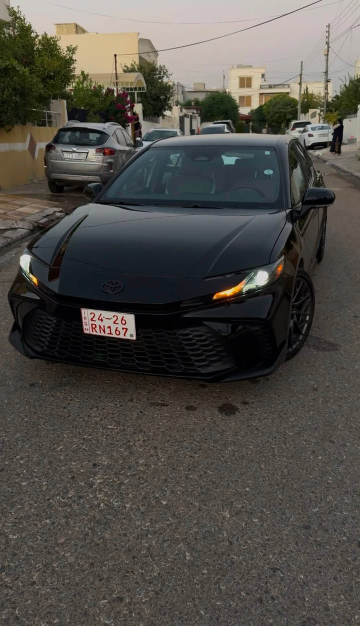 ♻️ تويوتا كامري se   2025 ♻️black
‏♻️ Toyota Camre   HEV 2025 ♻️هايبرد

 🌈لون السياره :(اسود 🖤)

❤️سياره جديده مال جنايه بدون اي مصرف

🚘عداد المسافه:29,000 km

🚘 بلد المنشأ : امريكي 🇺🇸

🚘 سعة المحرك 2,5L هایبرد

🚘 مقاعد جلد لون رصاصي

🚘شاحن موبايل اصلي (وايرلس)

🚘رادارات جانبيه وخلفيه واماميه

🚘 مقعد السائق تحكم كهربائيه

🚘 لد امامي ليلي ونهاري

🚘 لايت زينون LED + بك لايت LED

🚘  اشاره مرايه 

🚘 مفتاح التشغيل بصمة + دخول ذكي +صندوك بصمه

🚘 شاشة + كاميرا دوارة اصلية

🚘 أوضاع القيادة  Drive Mode

🚘 حساسات ضغط اطارات

🚘 تبريد شاشة مناخين منفصلين 

🚘 قطعتين تبريد

🚘 هاند بريك كهرباء 

🚘كروس سرعه

🚘‏ Auto Hold  أوتو هولد 🚘

🚘انظمه القياده :سبورت ،نورمال،eco

🏁ملاحظه /ضرر السياره فقط باب خلفي السائق بدون ارباگ

رقم باقي شهر 

عنوان السياره📍.. اربیل

للاستفسار يرجى الاتصال على الرقم الاتي ☎️ 

  ☎️. واتساب ***********

🔴🔴السعر /237$ وبيهة مجال للشراي
