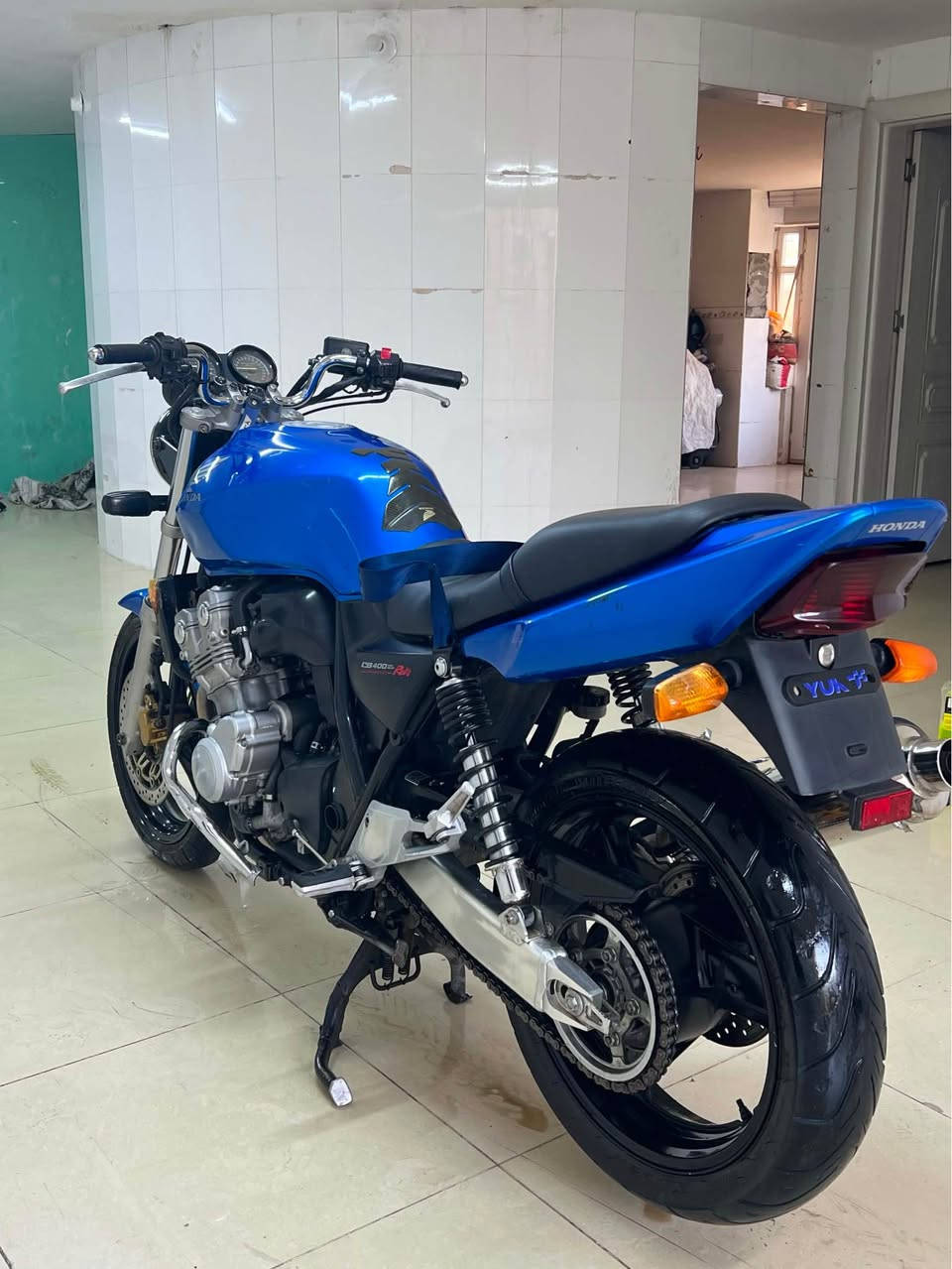 CB400 Hyperutec Modil 2008 nozl
بالەیی ئەوروپی شەحن لێرە نەڕۆیشتووە خاوێن ناو پەکەت بە شەرتی دارو بەرە گێڕ مەکینە بەشەرت تانکی قەپوو قۆپی هەیە بەس هە ناو حاویە وەیلێ هاتییە نۆزلە گزۆز کاتم کامل کامل بەشەرت شەرتی ١٠ وەستا دەتدەمێ شەتکی ناو پاکەت 📦
*********** رەقەم تەلفۆن واتس ئەپ أربيل, العراق
