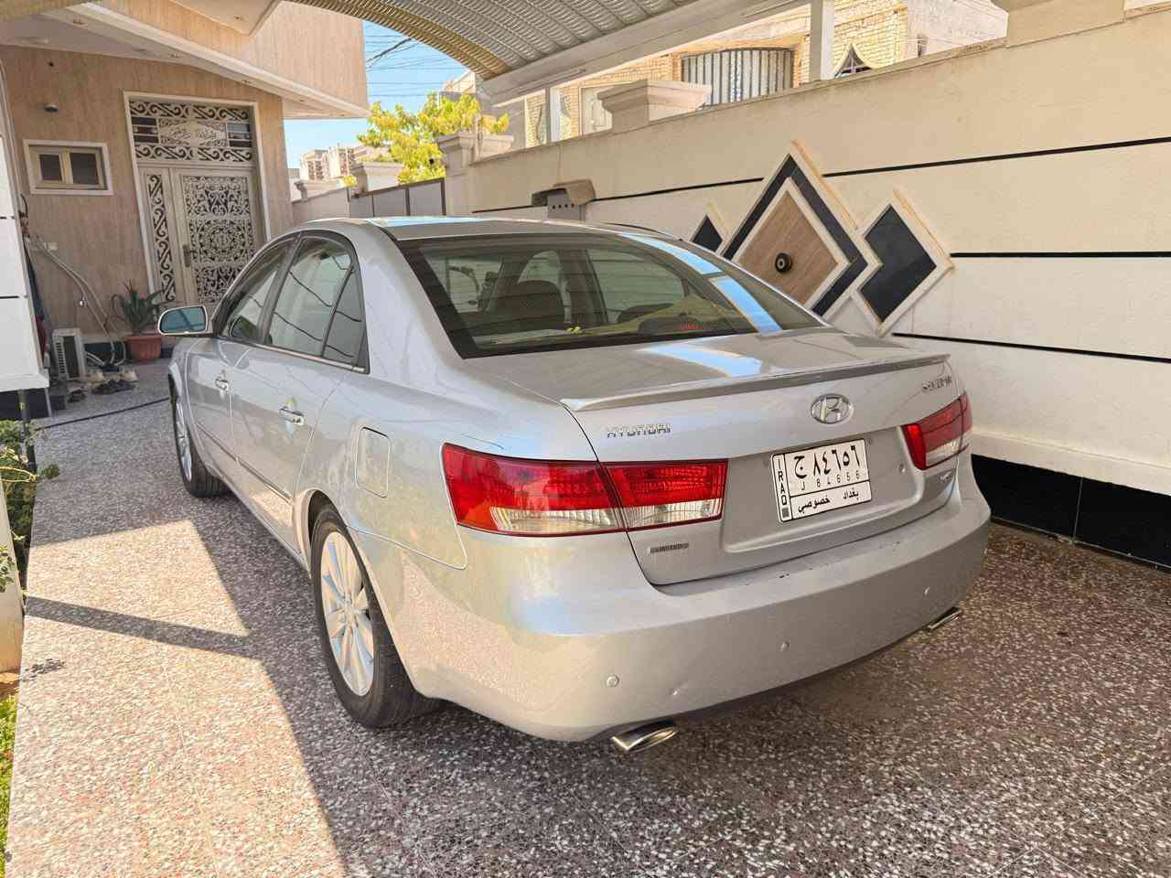 السلام عليكم ورحمه الله وبركاته 
سوناتا للبيع موديل 2007 وارد امريكي بدون ضرر ليبل واحد مكفولة كفاله عامه عده رصعه صغيره جوه قبق البنزين وباب السائق فقط 
محرك v6 
لمتد فول مواصفات للأخير 
فتحه سقف 
حساسات خلفيه 
شفتات سترين 
تبريد ثلج 
تخم تاير 
ادامه كامله سياره مال بيت ونظيفه جدآ جدآ 
رقم بغداد بأسمي شرط التحويل سنويه 2030 
بيع فقط السعر 11500$  وبيها مجال بسيط 

الأنبار فلوجة 

للاستفسار المراسلة او الإتصال ***********
