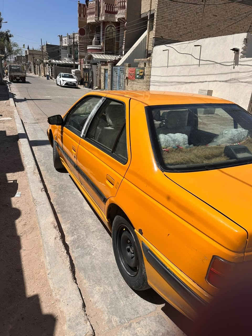 بيجو بارس مديل ١٨ تبريد ثلج بيه بنيد طاير جاملق بدون حدث وسنويه ٣٢ صدر جيد دوشمه فرو كير ومحرك كفاله سياره احل من الصوره السعر ٤٨ الهاتف *********** العنوان المشتل
