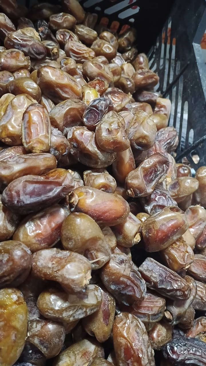 تمر شويثي • حجم كبير • قضاء النصر