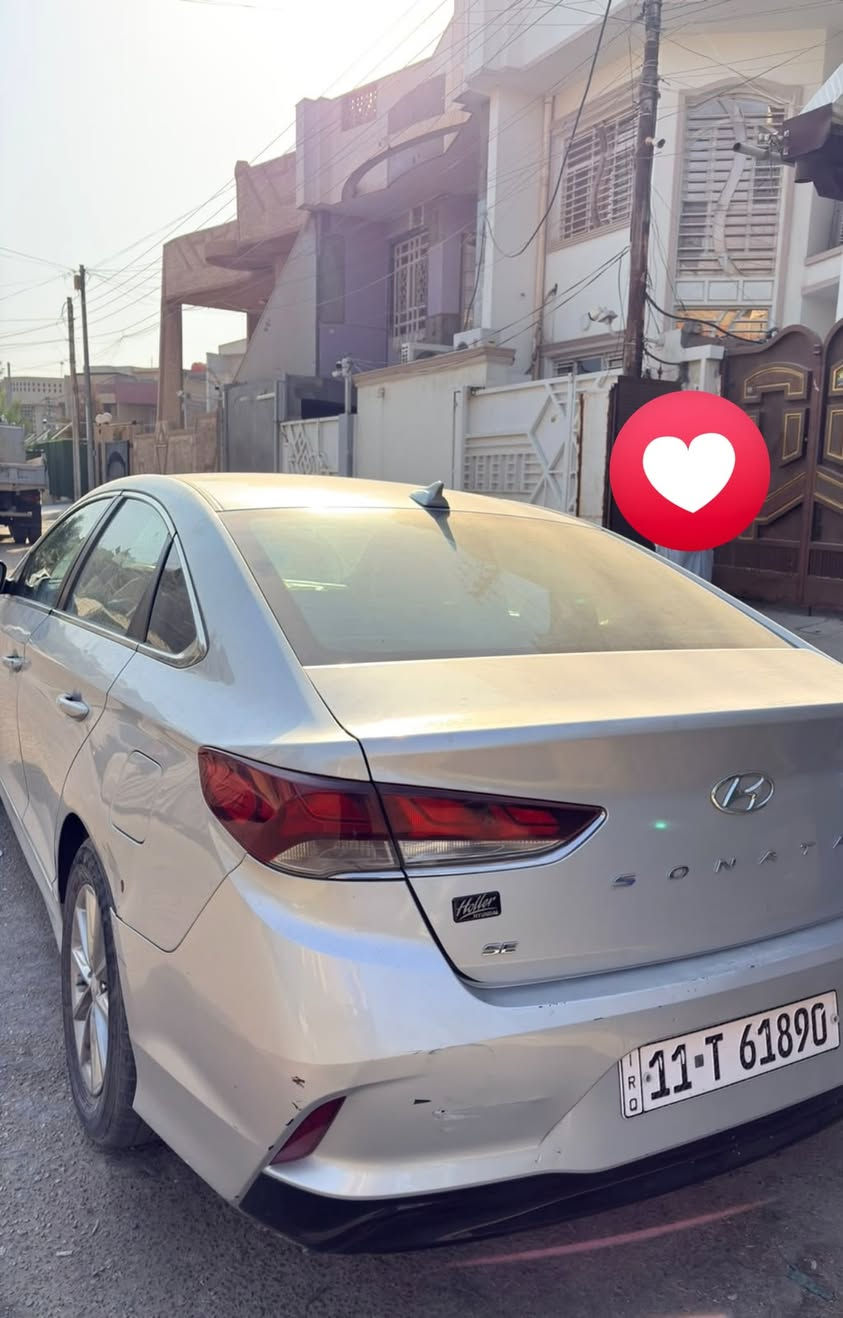 السلام عليكم
سوناتا موديل 2018 محرك 2400 Gdi 
محرك نظيف صدر نظيف تبريد خير من الله بارد 
السيارة بيها 3 قطع كلير وكم طخه خفيفه كلش خفيفات 
داخل نظيف تخم تايرات جدد 
السعر 115 
رقم بغداد تحويل ثاني يوم 
مكاني بغداد / جكوك 
***********
